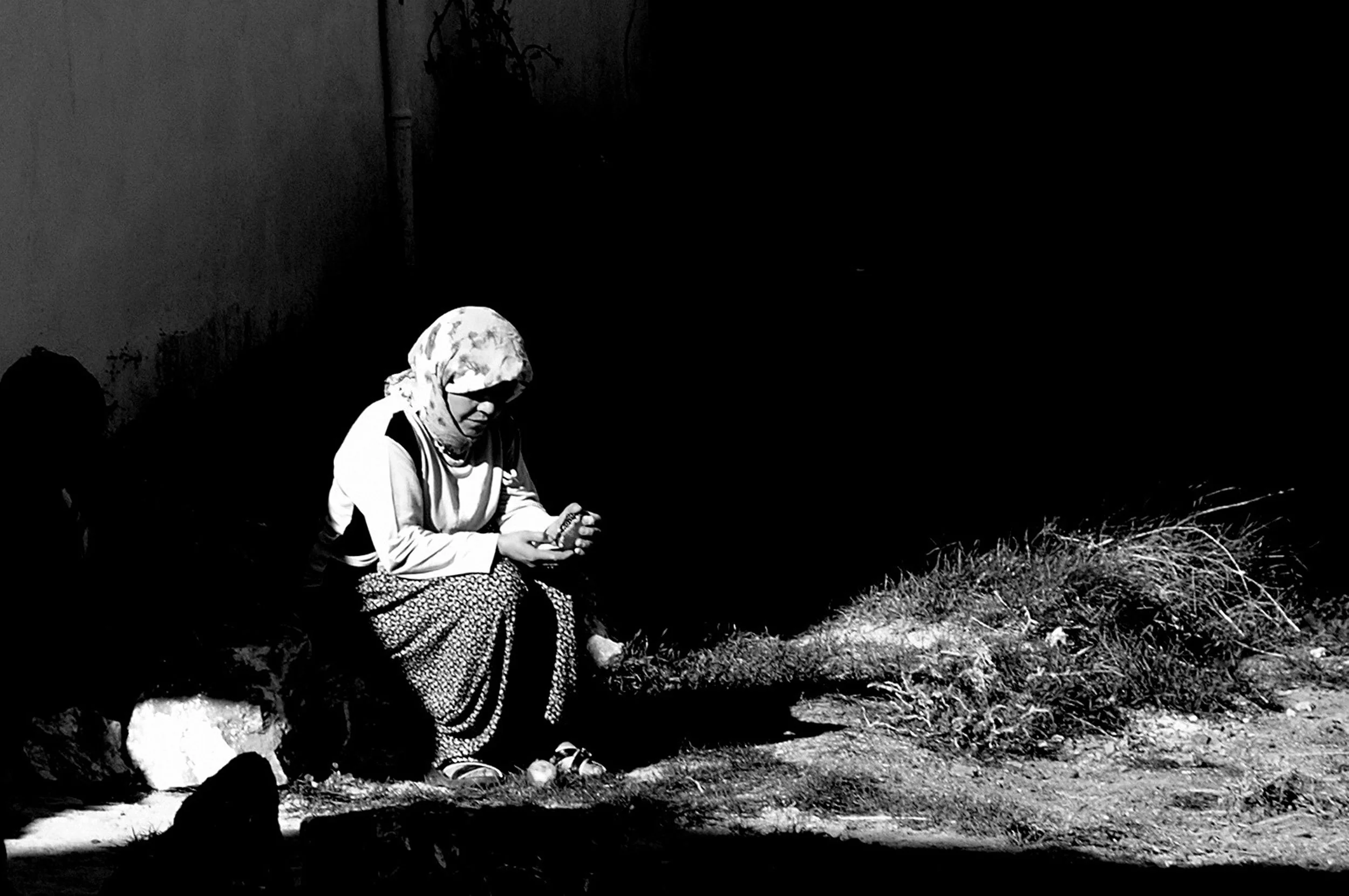 gunes_kaplan_the_waiting.JPG