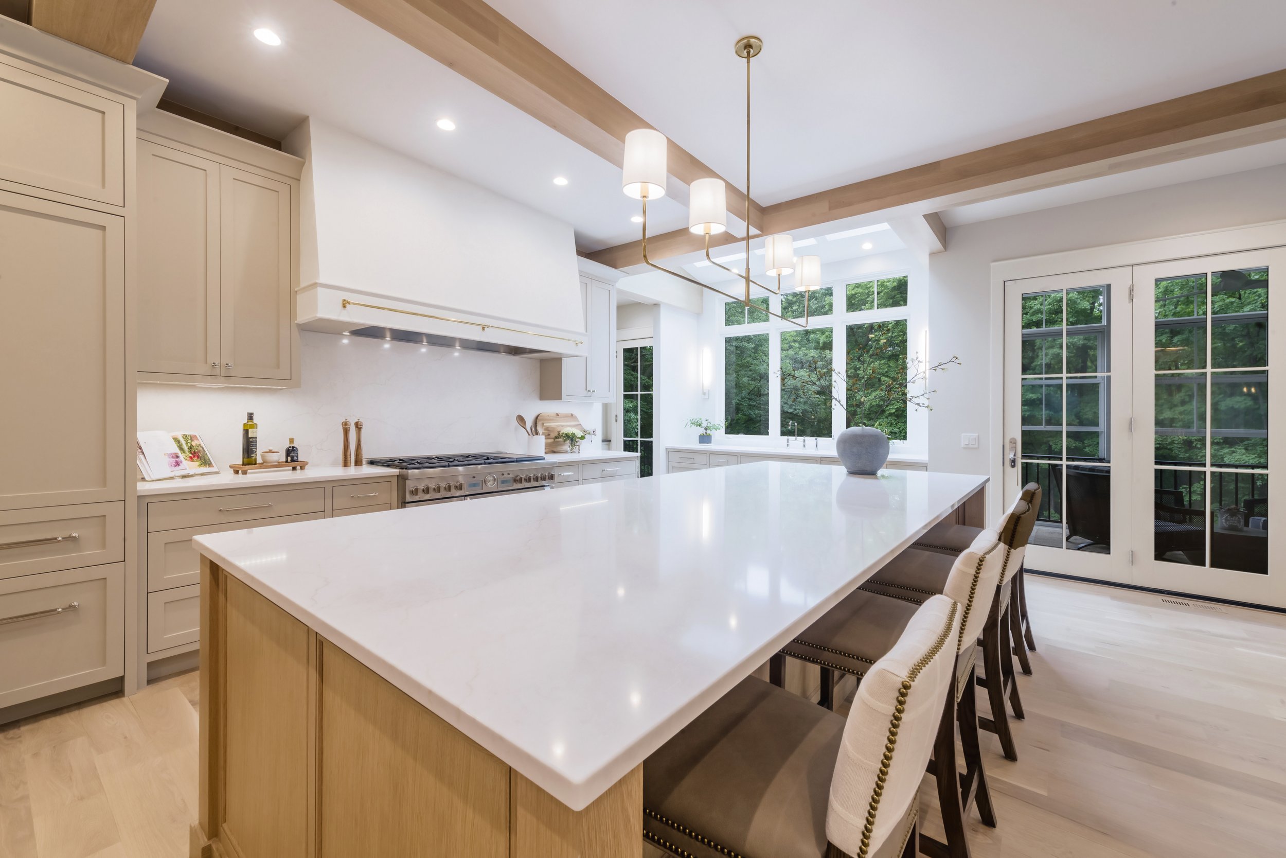 Lake-Studio-Design-Build-Transitional-Kitchen-Maple-Plain-2.jpg
