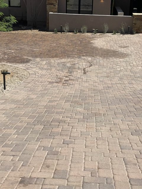 Paved hardscape for Arizona home landscape design, with expert-level construction and materials to enhance outdoor landscape and environment.