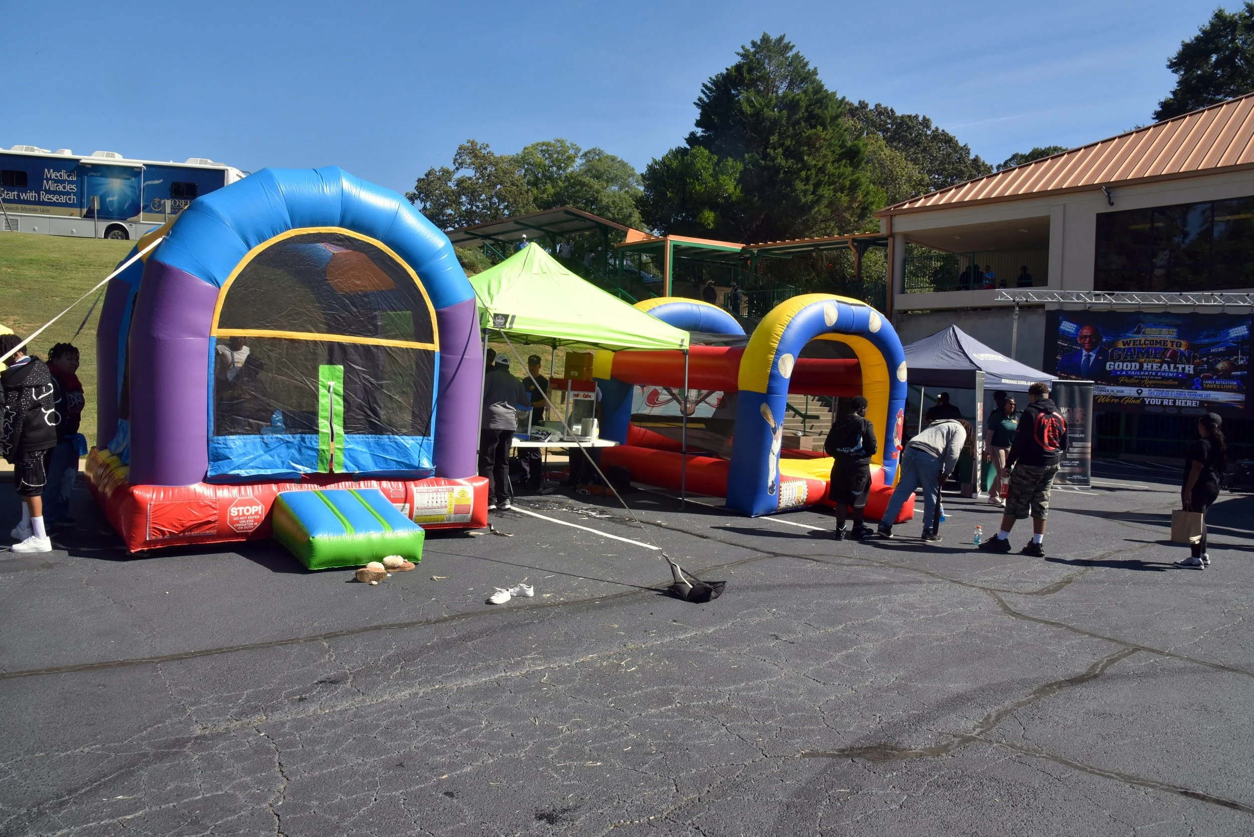 2026Tailgate_085-001.JPG