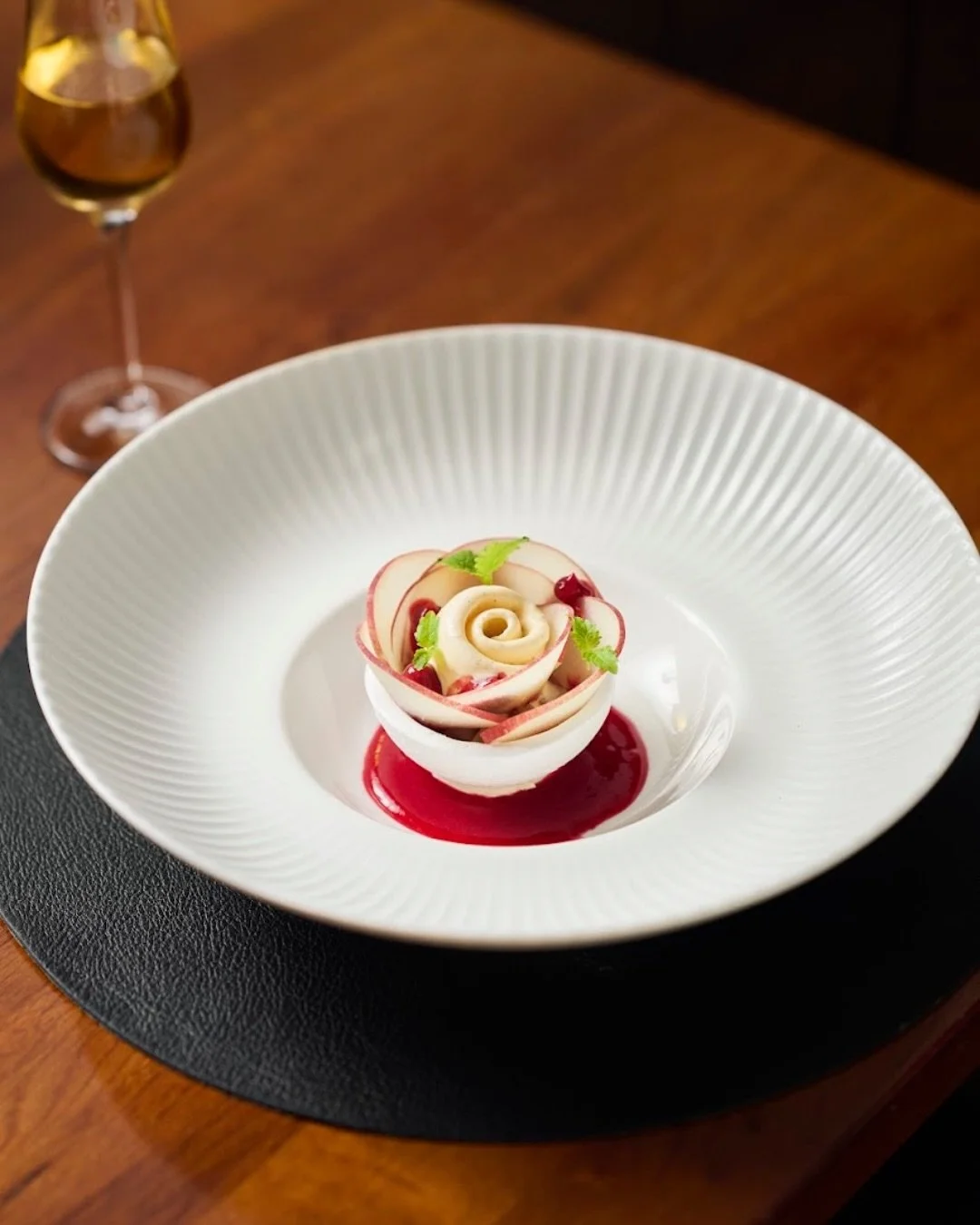 As delicate in flavour as it is in presentation.

Layers of crunch, cream, and summer 
Our Peach Melba Vacherin with fresh peach, vanilla ice cream &amp; raspberry coulis. 🍑