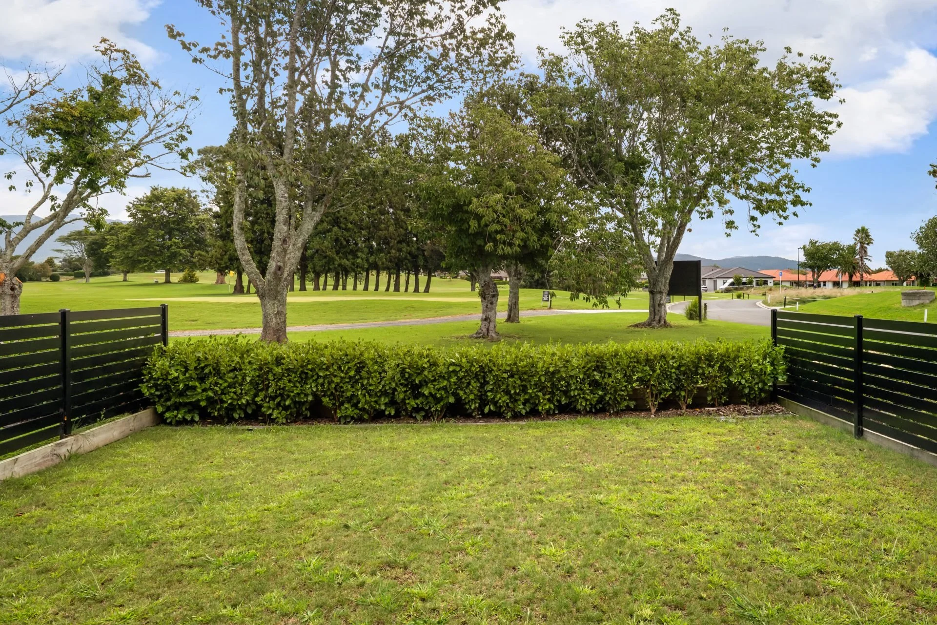 4PrestwickLane-RossGriff1of27.jpg