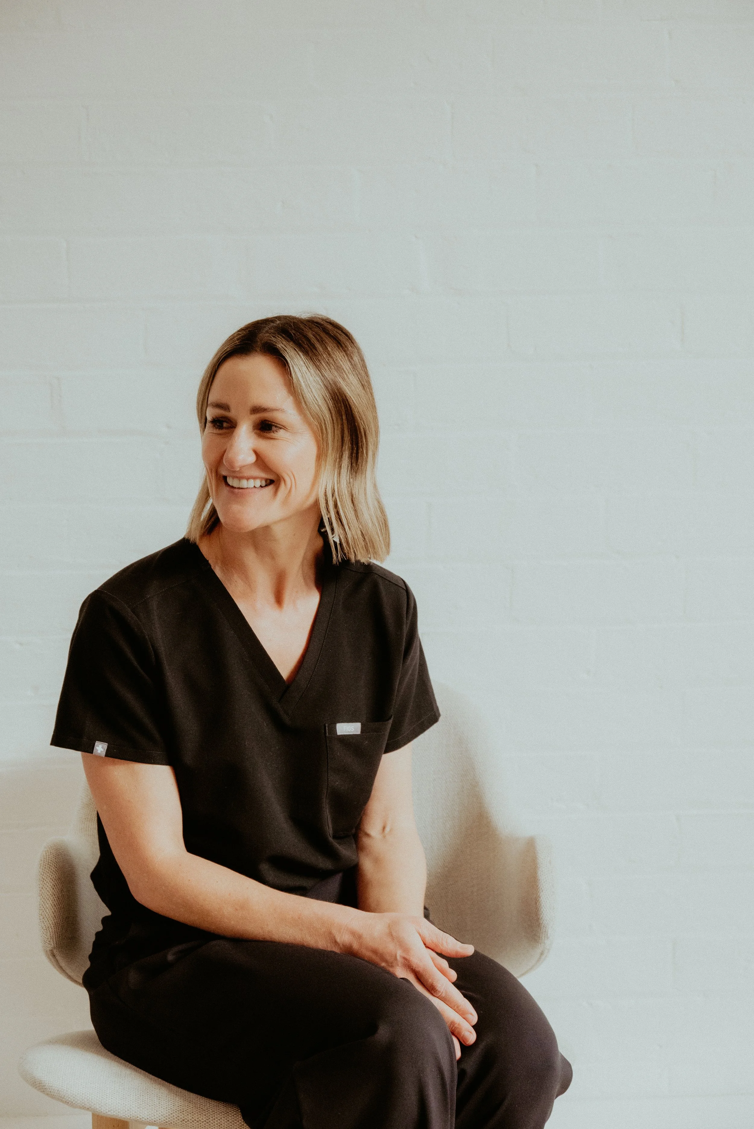 Rach, skin therapist at KIN Skin Co, Bath Lane Bendigo