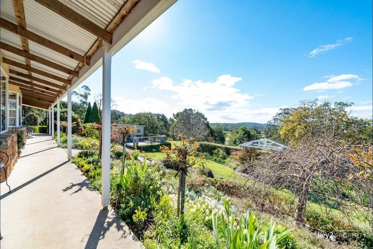 Timeless Design in a Gorgeous Country Setting