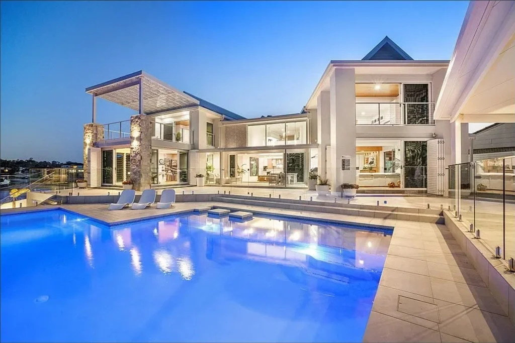 Hamptons on Sorrento