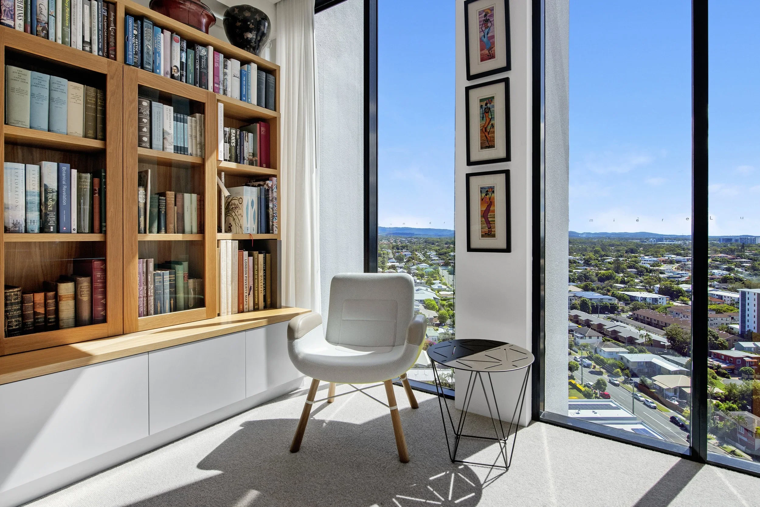 Luxury Sub-Penthouse Offers Enviable Lifestyle