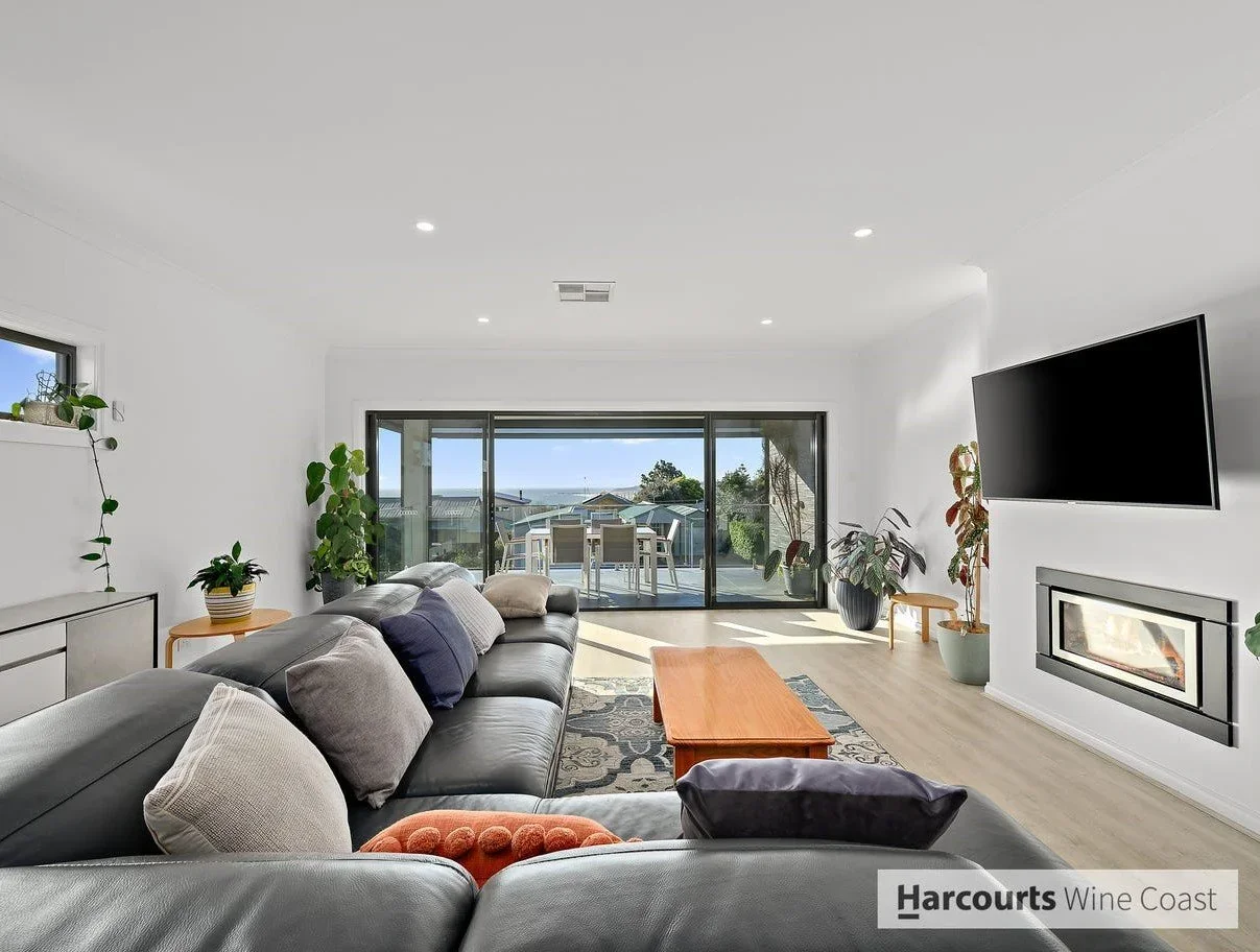 Stunning Family Home Moments From the Waterfront