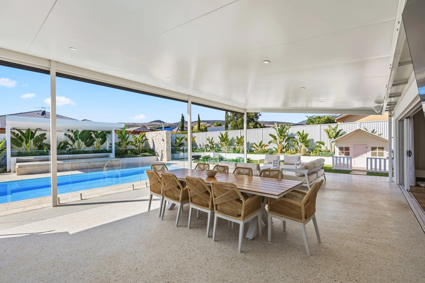 Unparalleled Luxury With a Gorgeous Private Outdoor Oasis