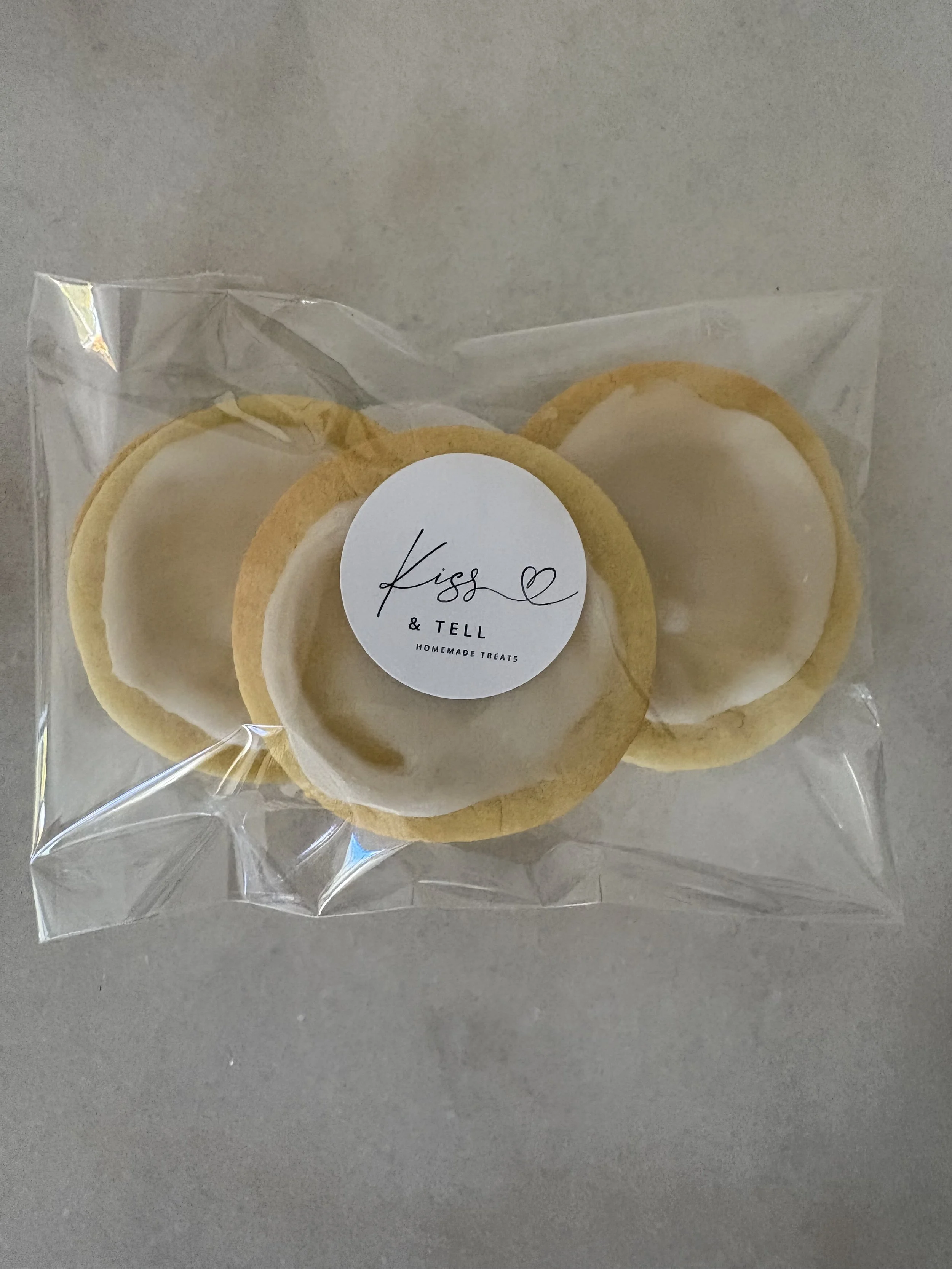 Kiss Biscuits
