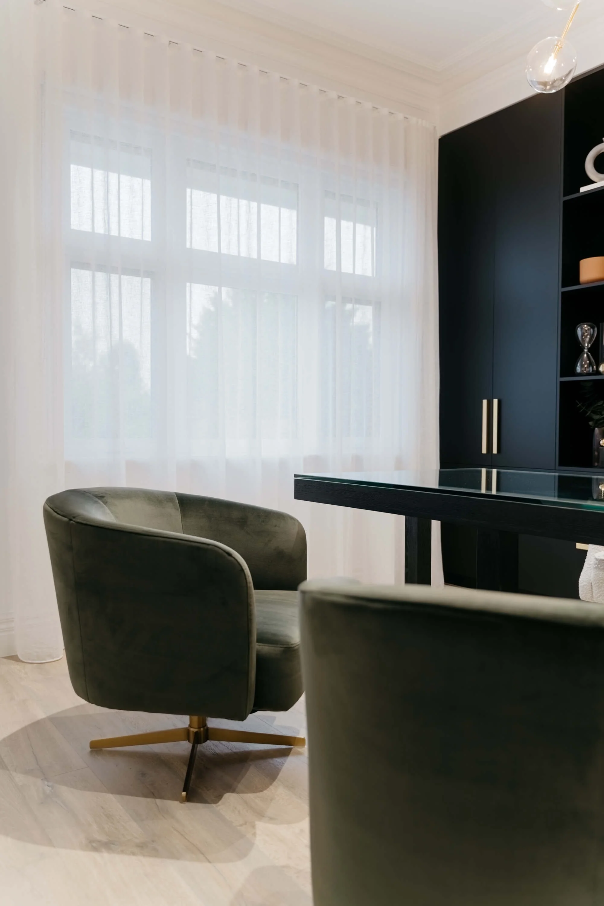 Guccione_Window_Furnishings_220630_-1.jpg
