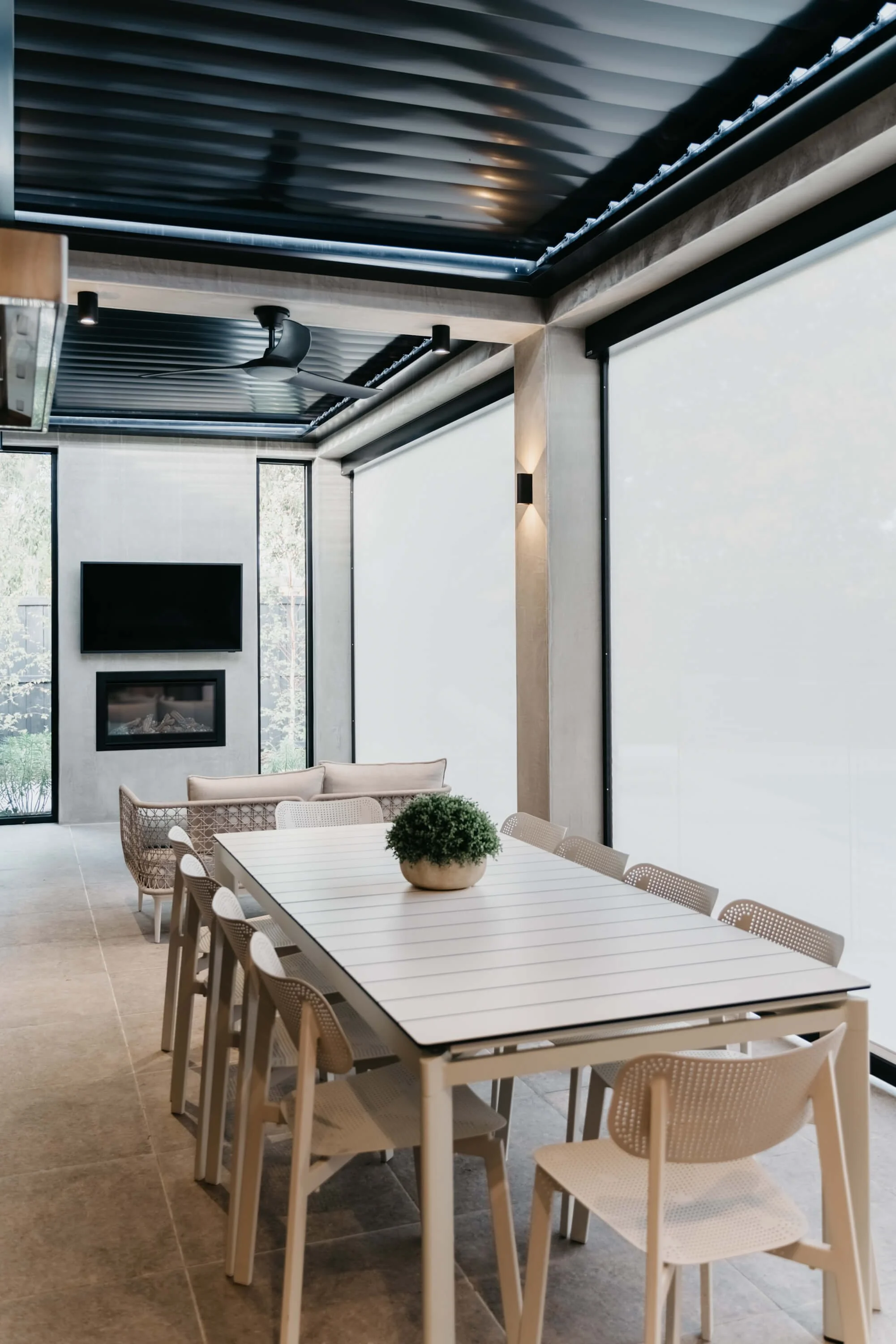 Guccione_Window_Furnishings_DSC08836-HDR.jpg