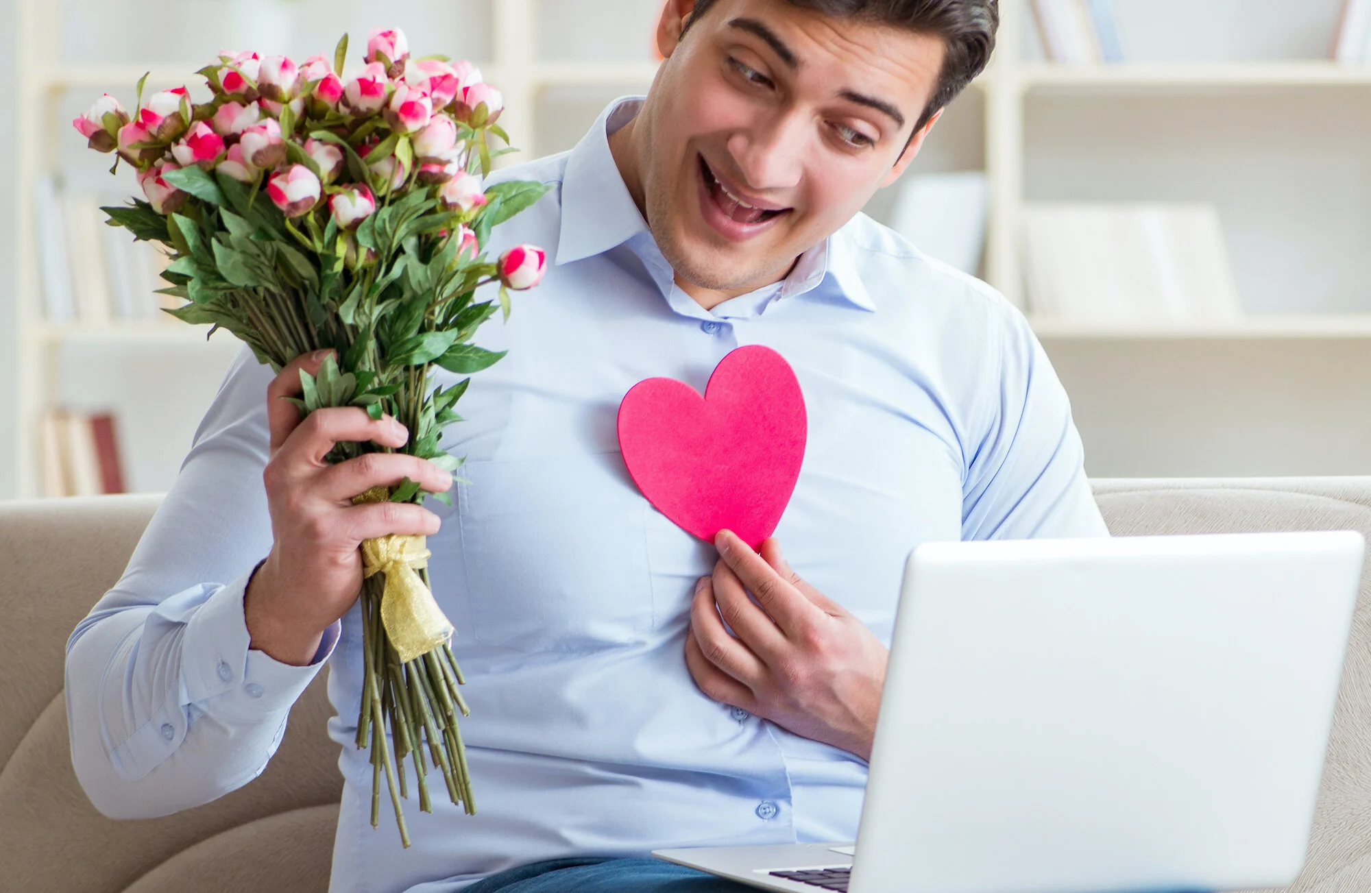 How to Avoid Getting Cat-Phished this Valentine's Day