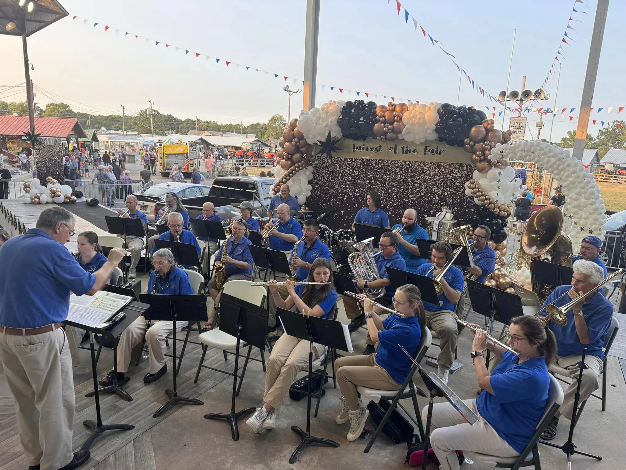Silver and Gold band playing Sunday