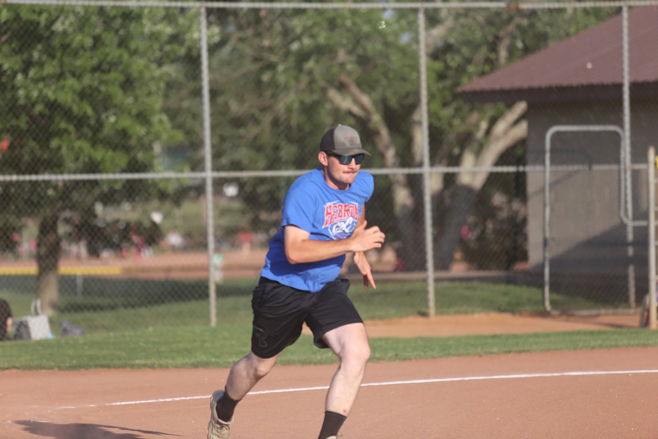 Hebron picks up first wins