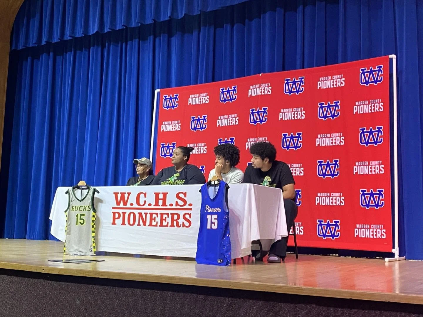 Adams signs with Motlow