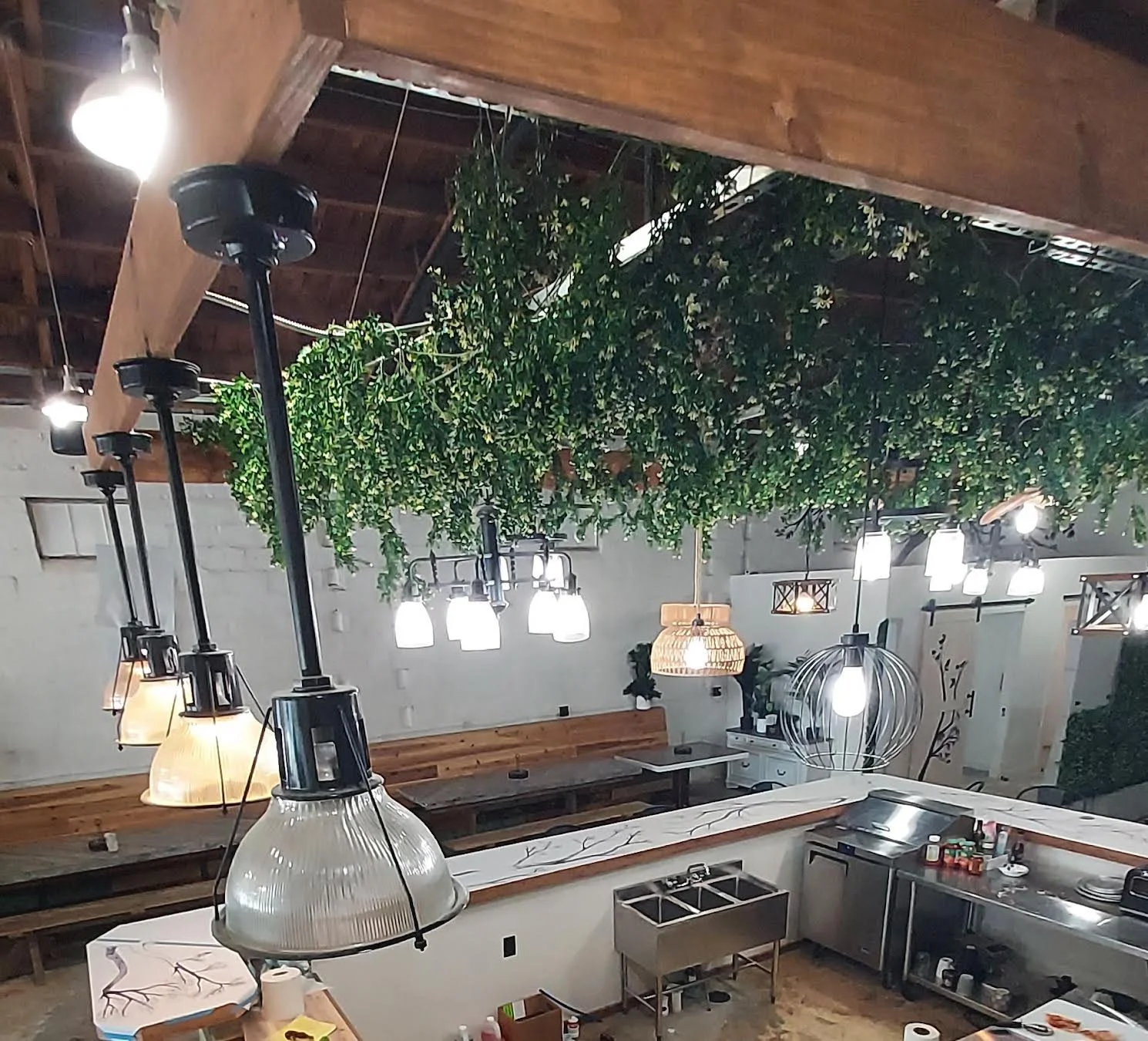 Treehouse - dining area.jpg