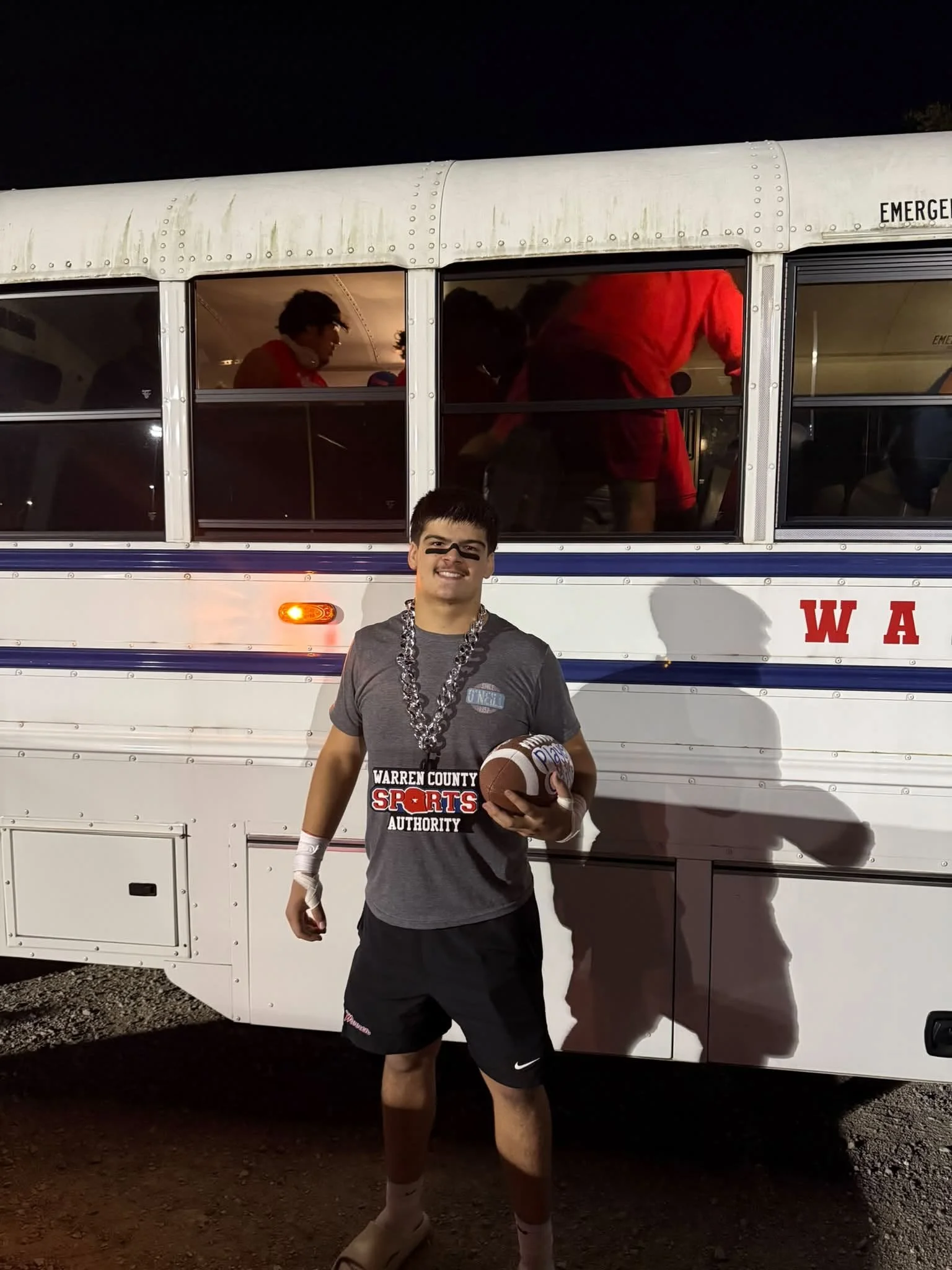 Pioneers pound Howard, snap losing streak 