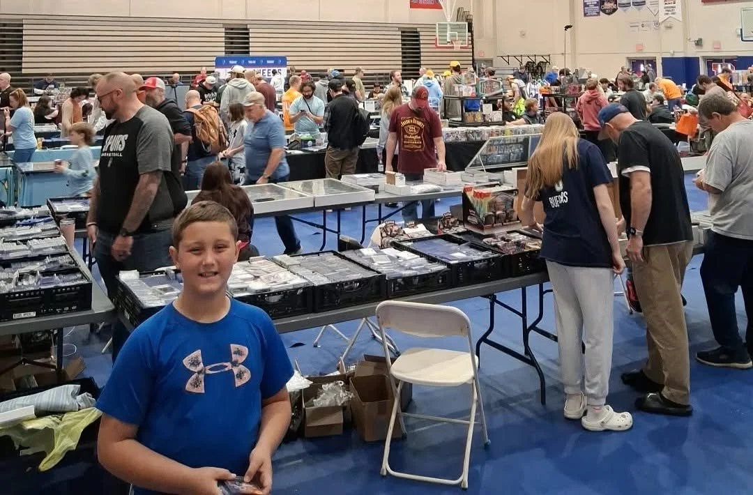 UC Card Show continues to grow roots in Warren County