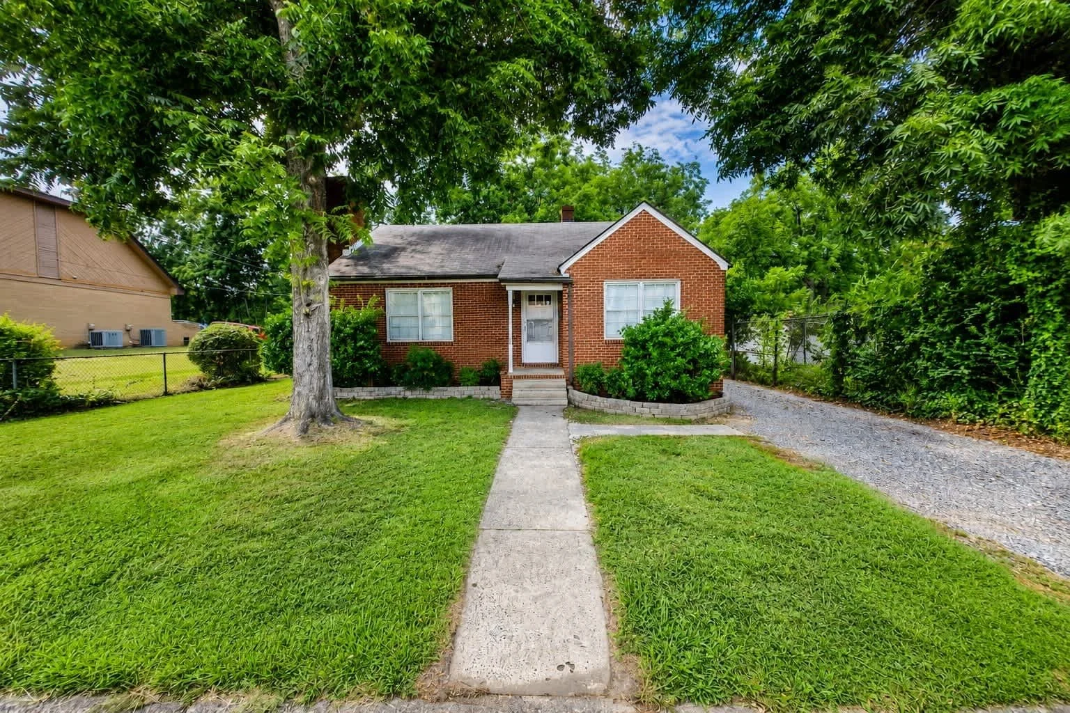 Brick family home near Elon University in Burlington, North Carolina, a short-term rental in the Hyer Vantage portfolio