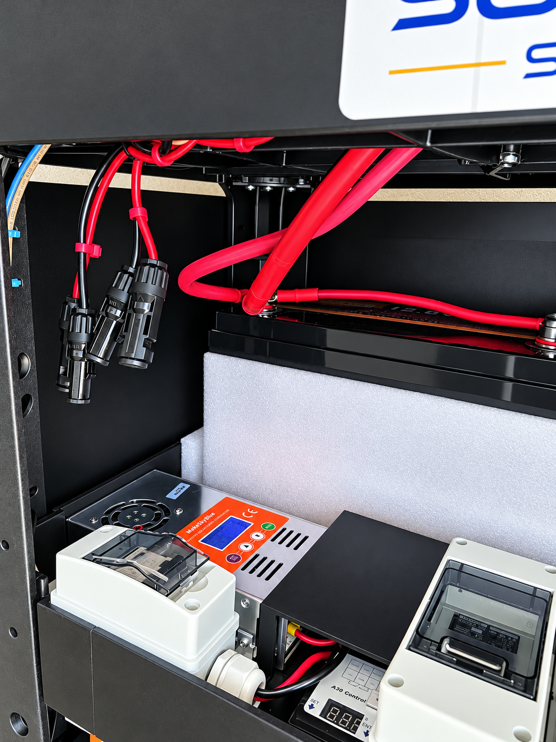 Industrial Solar Power Cabinet Wiring.png