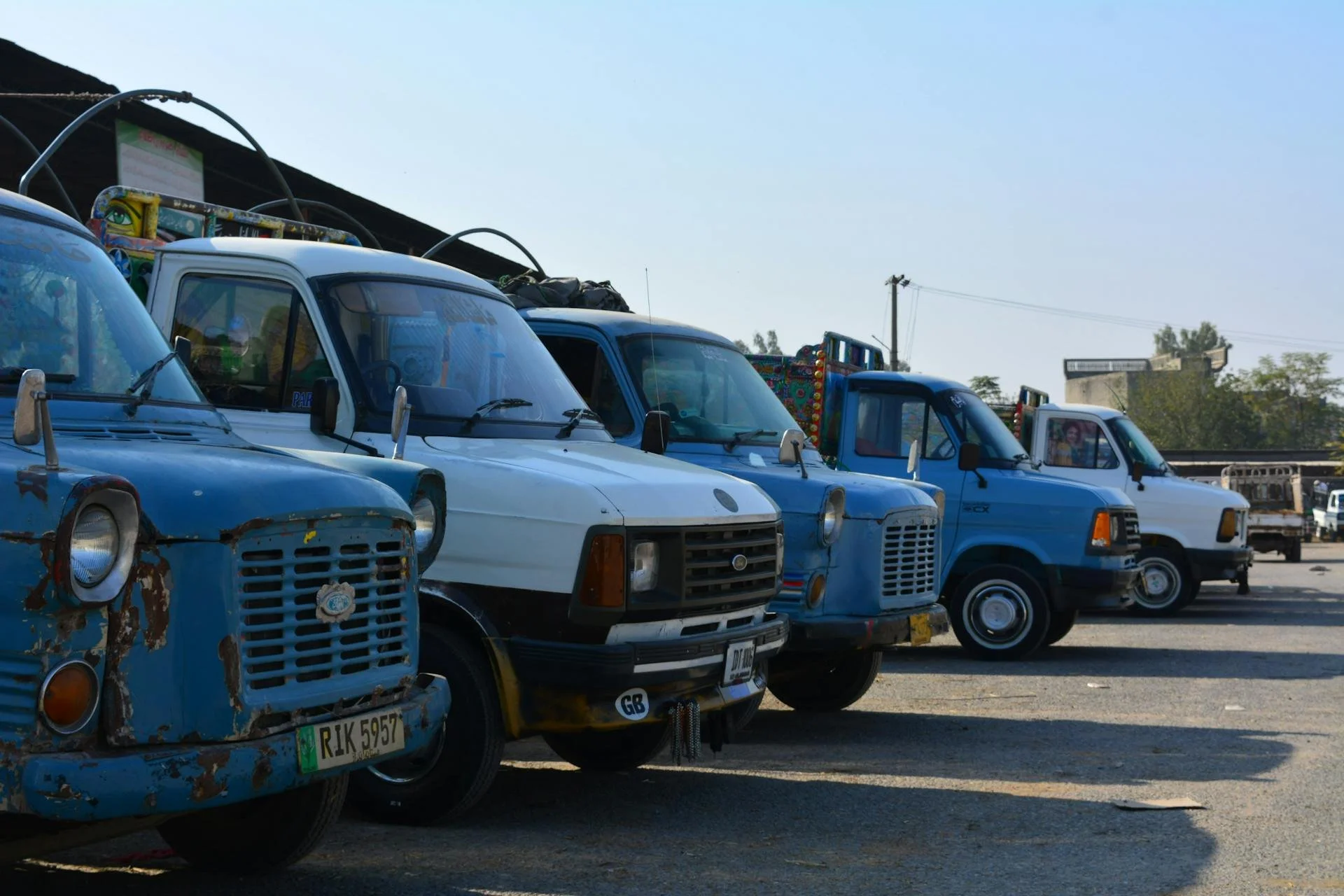 We accept all types of commercial vehicles, all conditions.