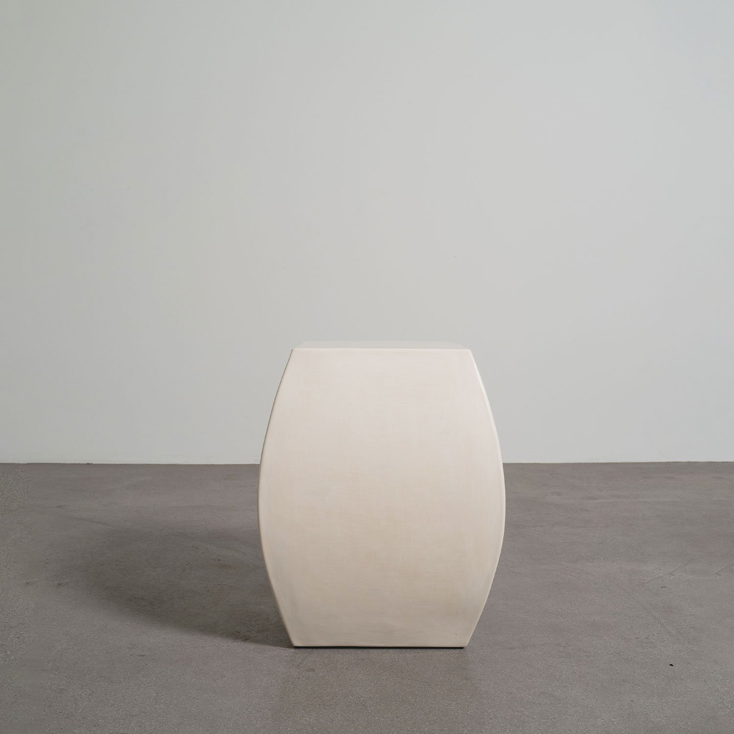Fang Drumstool | Cream Lacquer