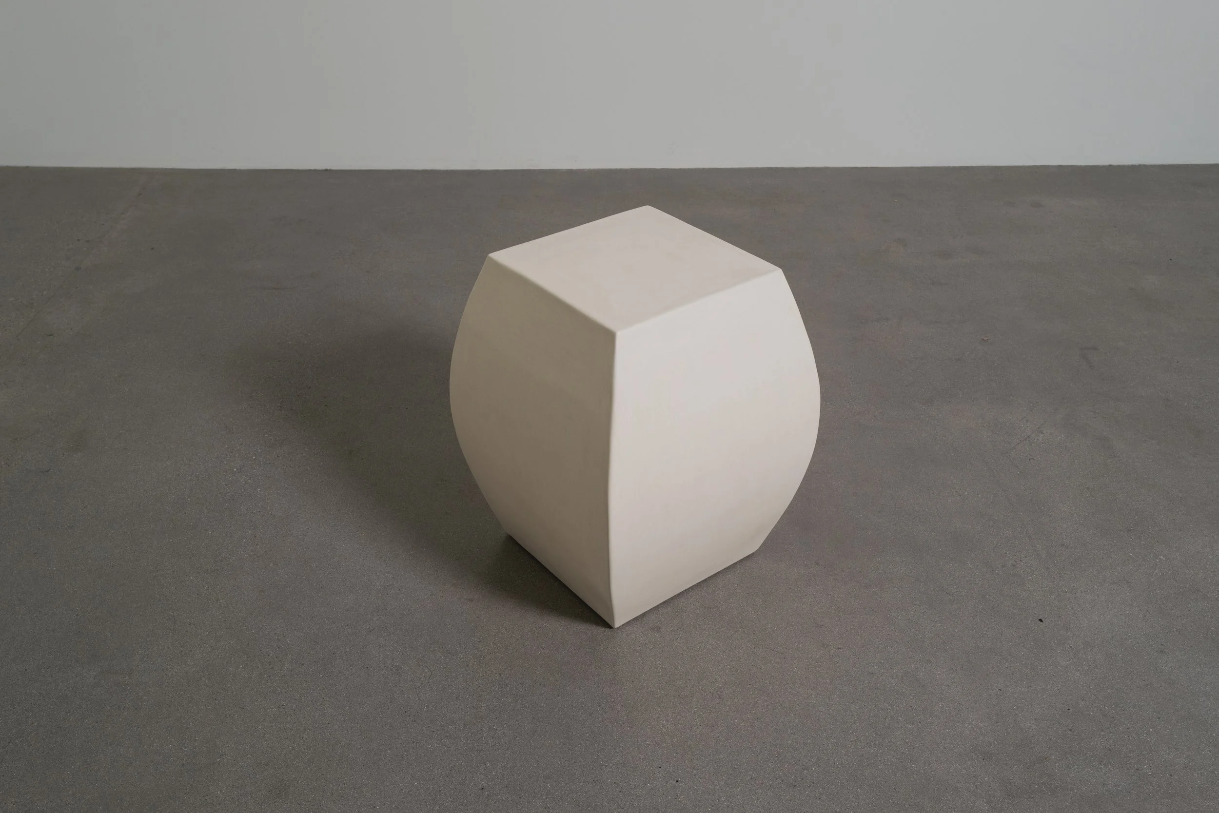 Fang Drumstool | Cream Lacquer