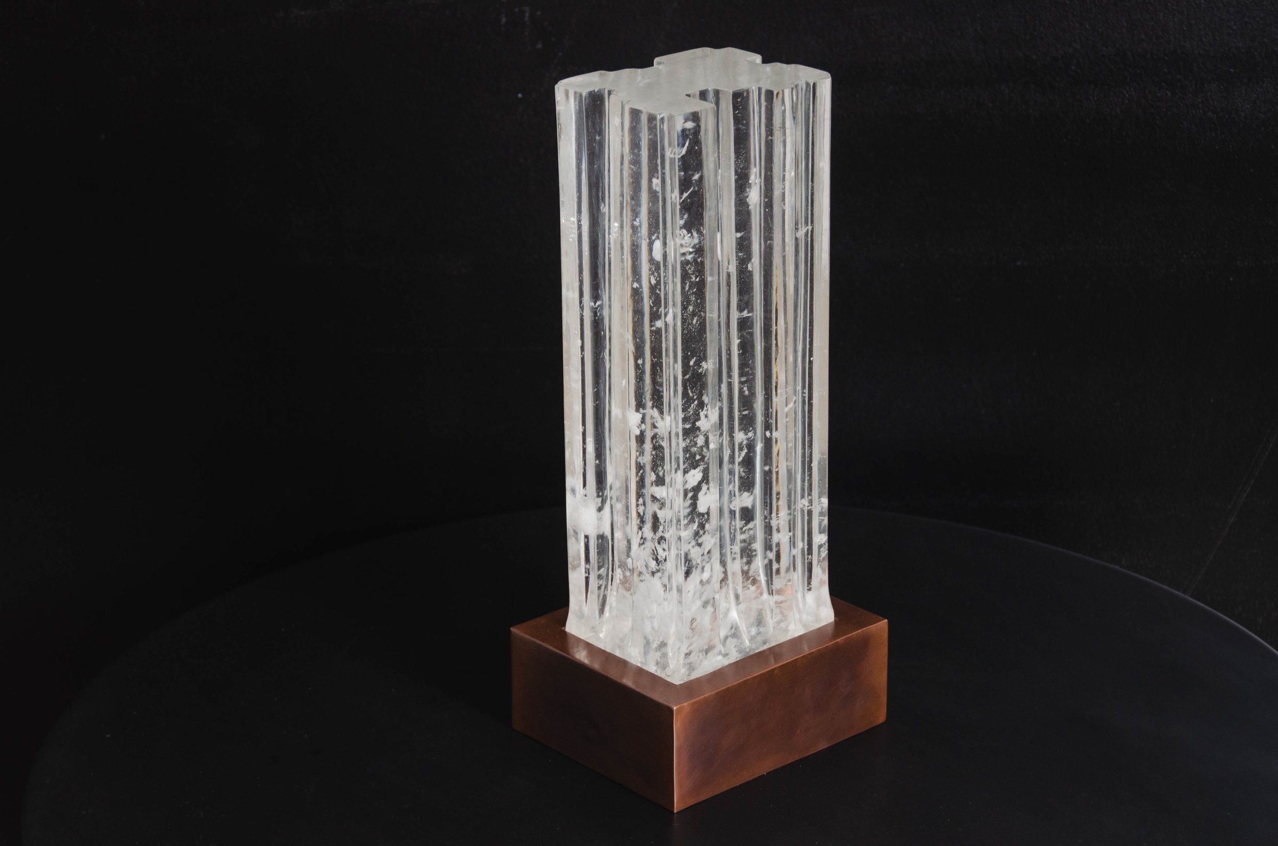 Falaise Light | Crystal