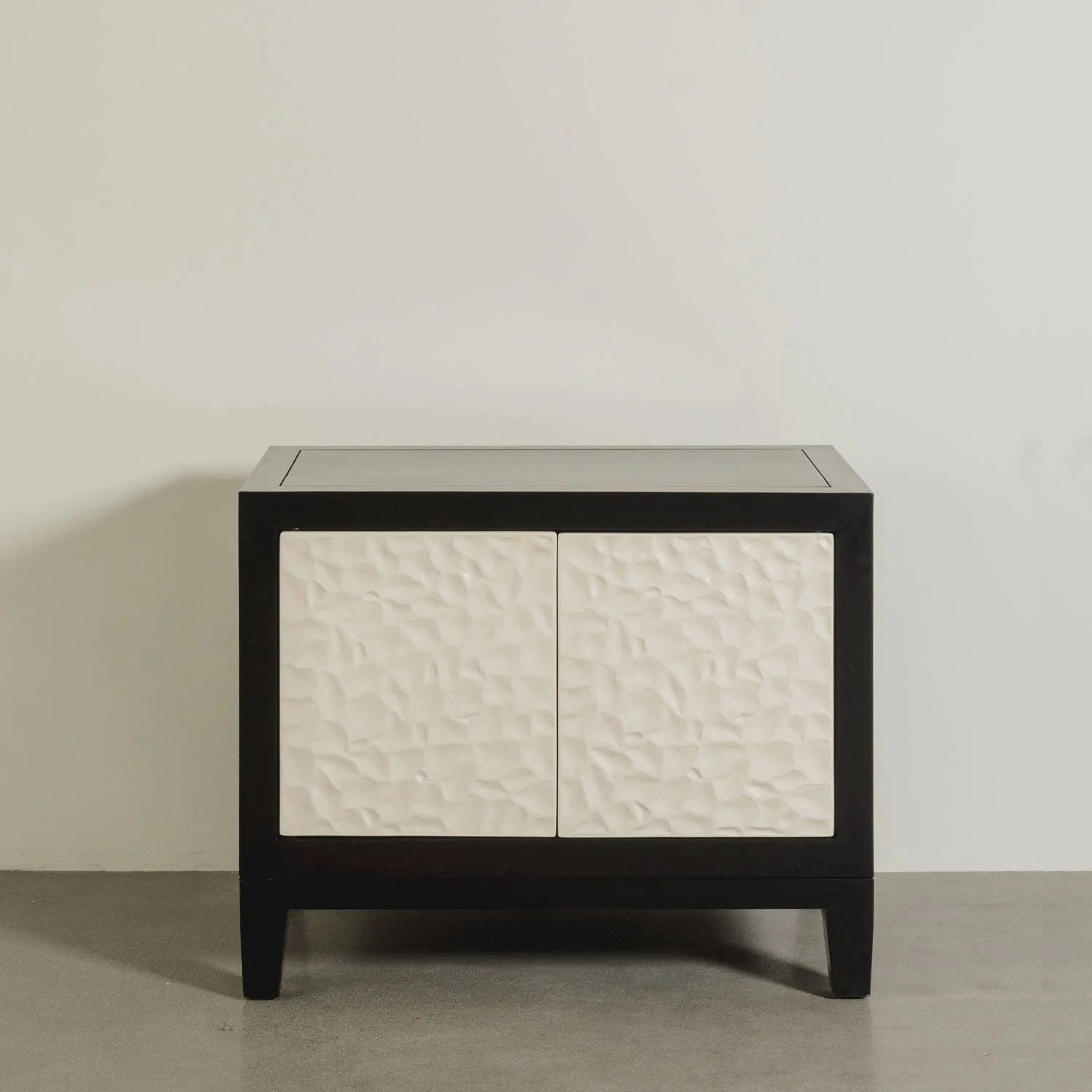 Rocco Small Short Cabinet | Cream Lacquer