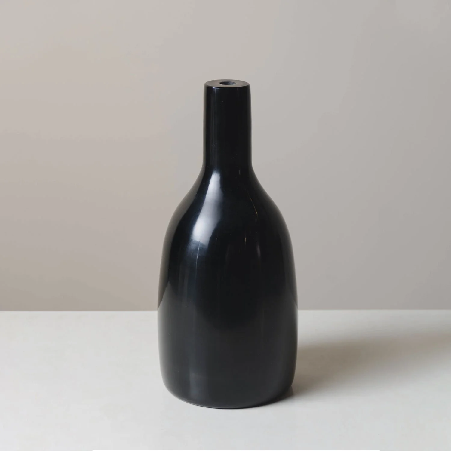 bottleblack.jpg