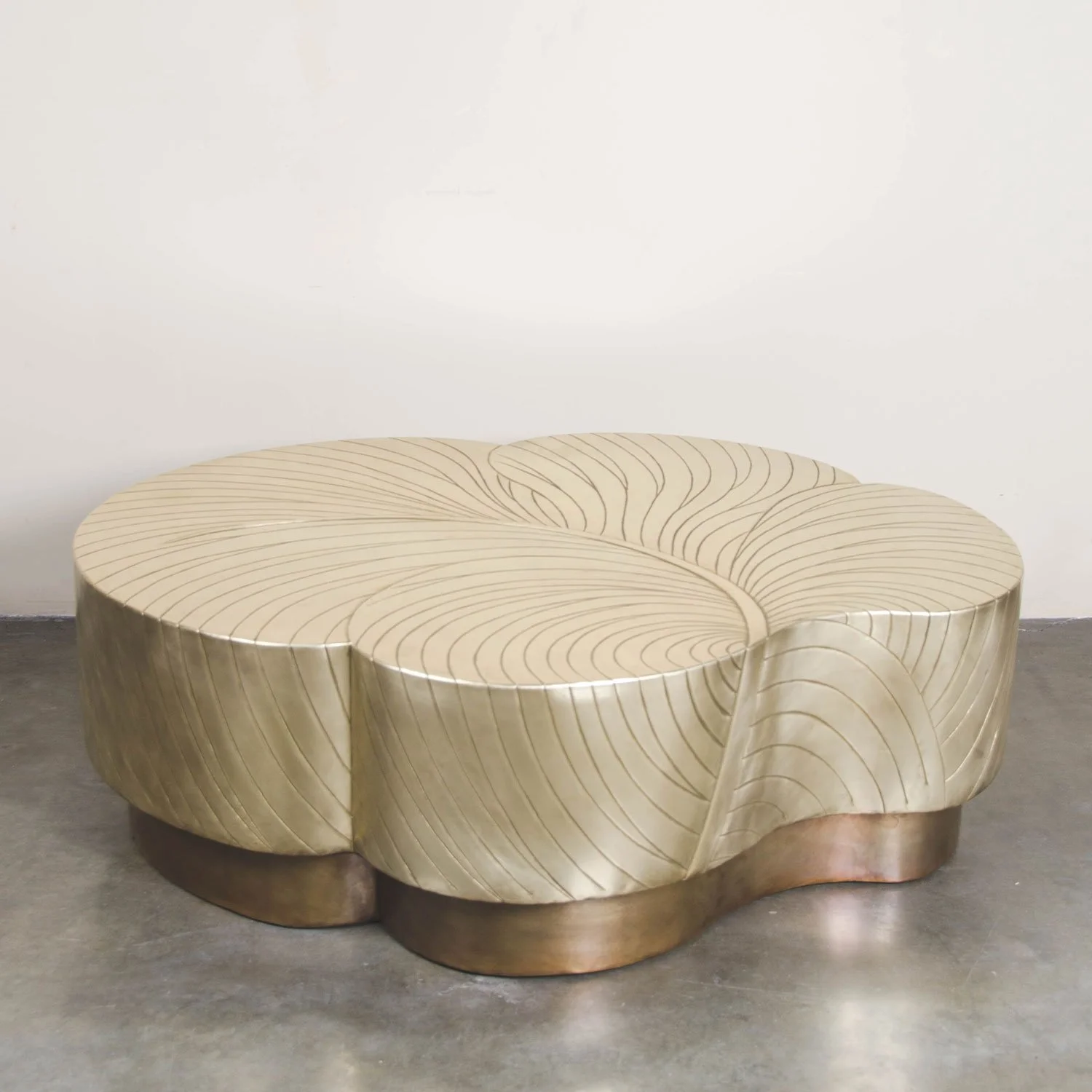 Leaf Design Cocktail Table | Brass