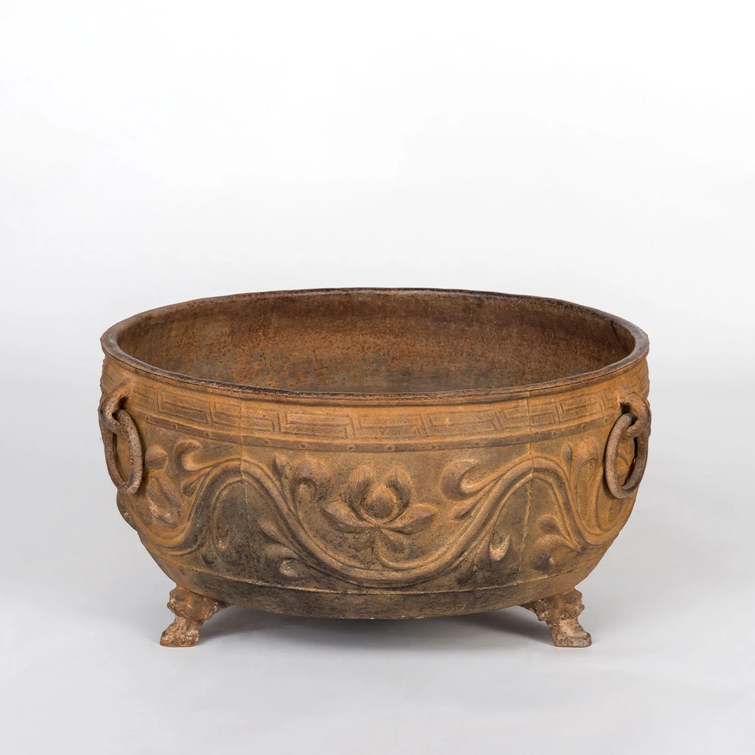 Lotus Design Iron Pot