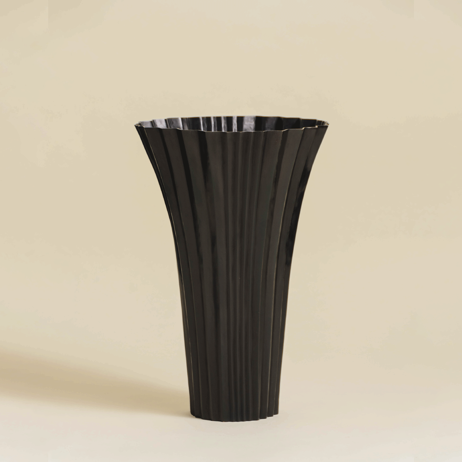 Fan Design Vase | Black Copper