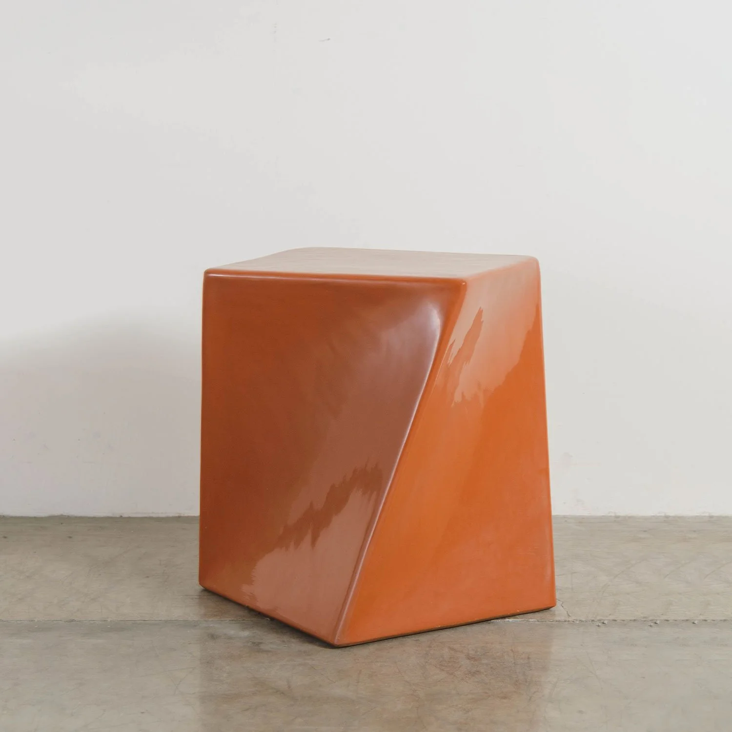 niudrumstool.jpg