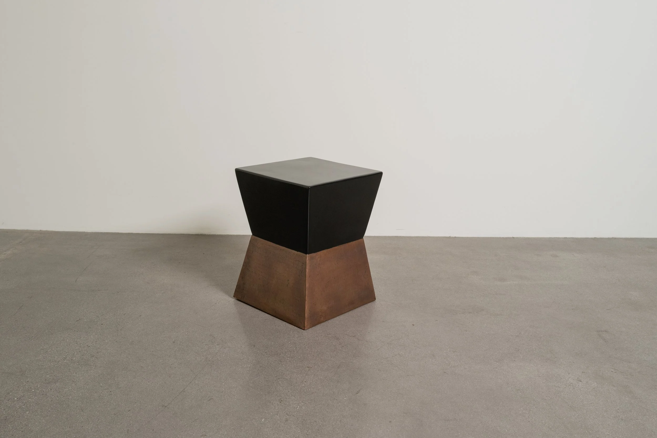 Cuadro Drumstool with Copper | Black Lacquer