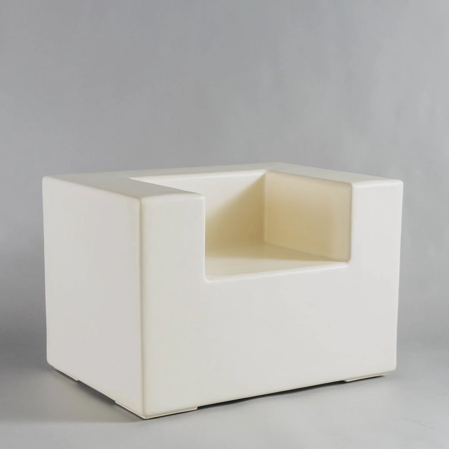 Arm Rest Chair | Cream Lacquer