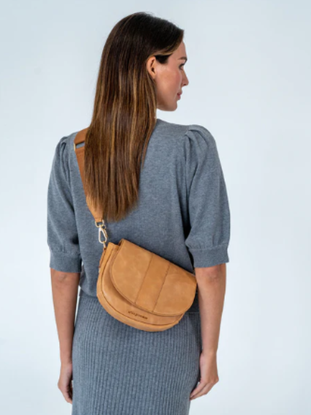 Arlington Milne Alexis Zip Purse in fawn multi leather with six external card slots — Australian-made leather accessories available to Queensland boutiques through Louise Wilkinson Agencies wholesale fashion agency.

Arlington Milne Alexis Zip Purse 