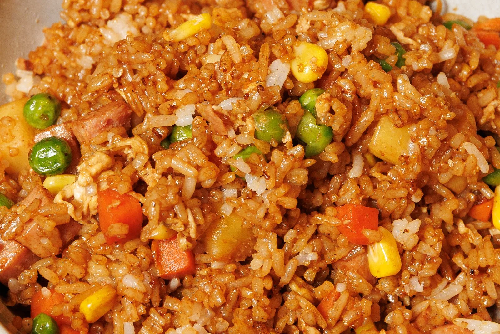 SPAM & PINEAPPLE HAWAIIAN FRIED RICE