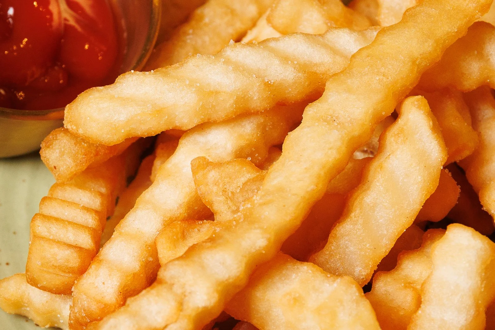 CRINKLE CUT FRIES