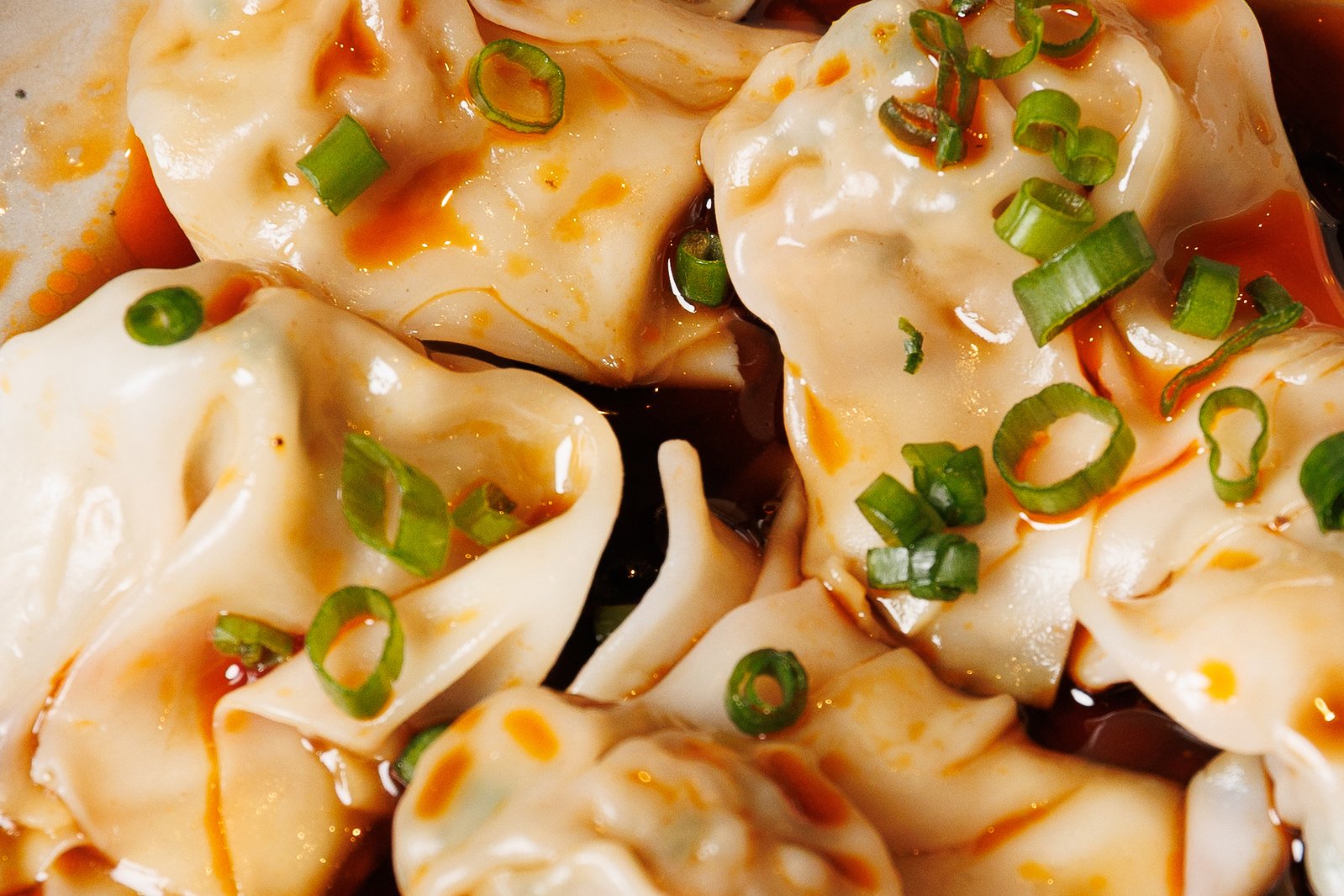 HANDMADE PORK WONTONS IN CHILI OIL