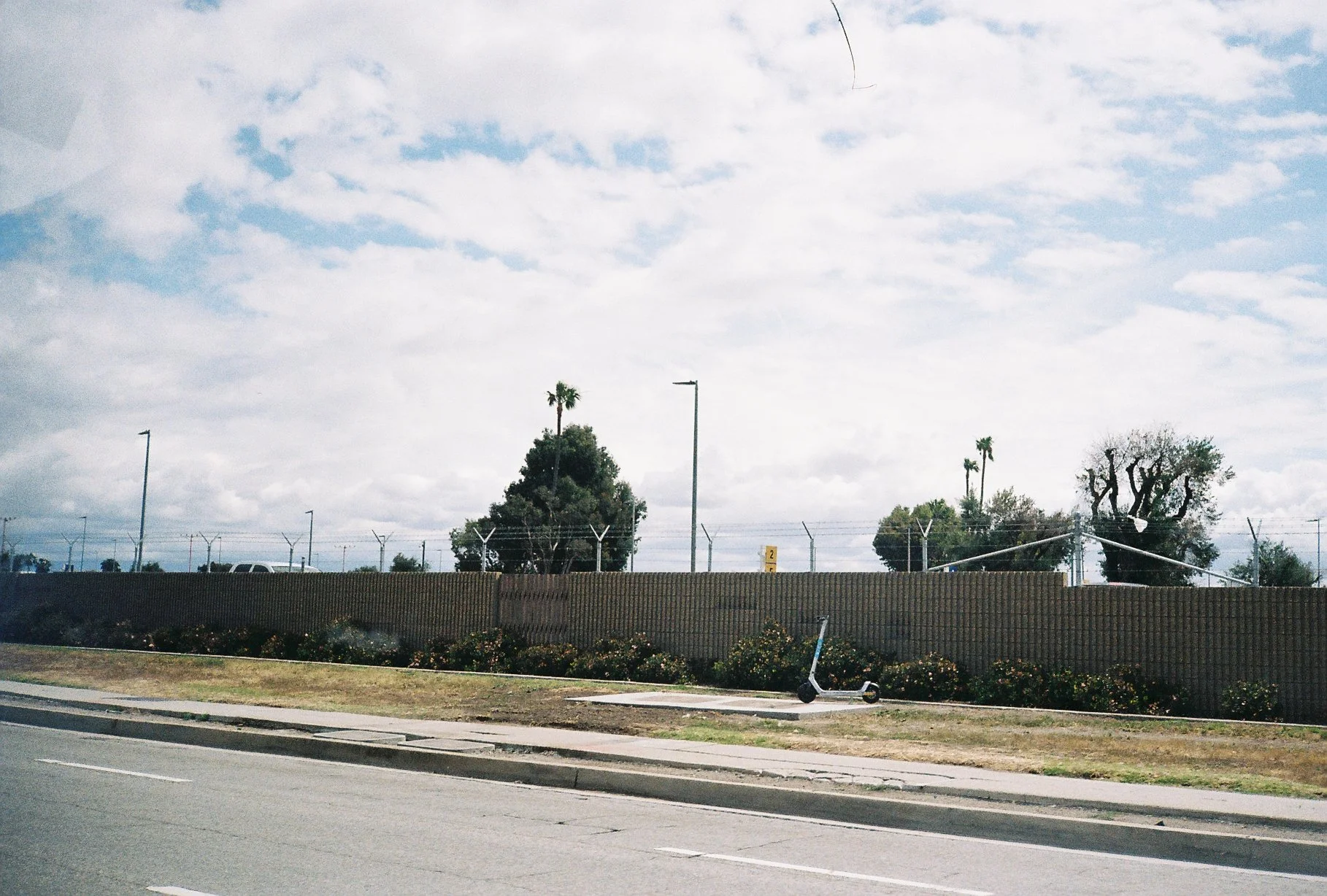 R1-03570-0003.JPG