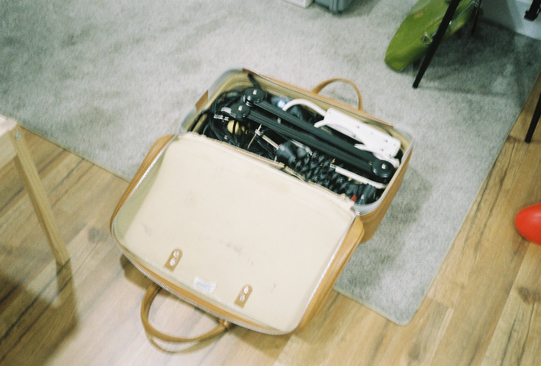 R1-03571-0025.JPG