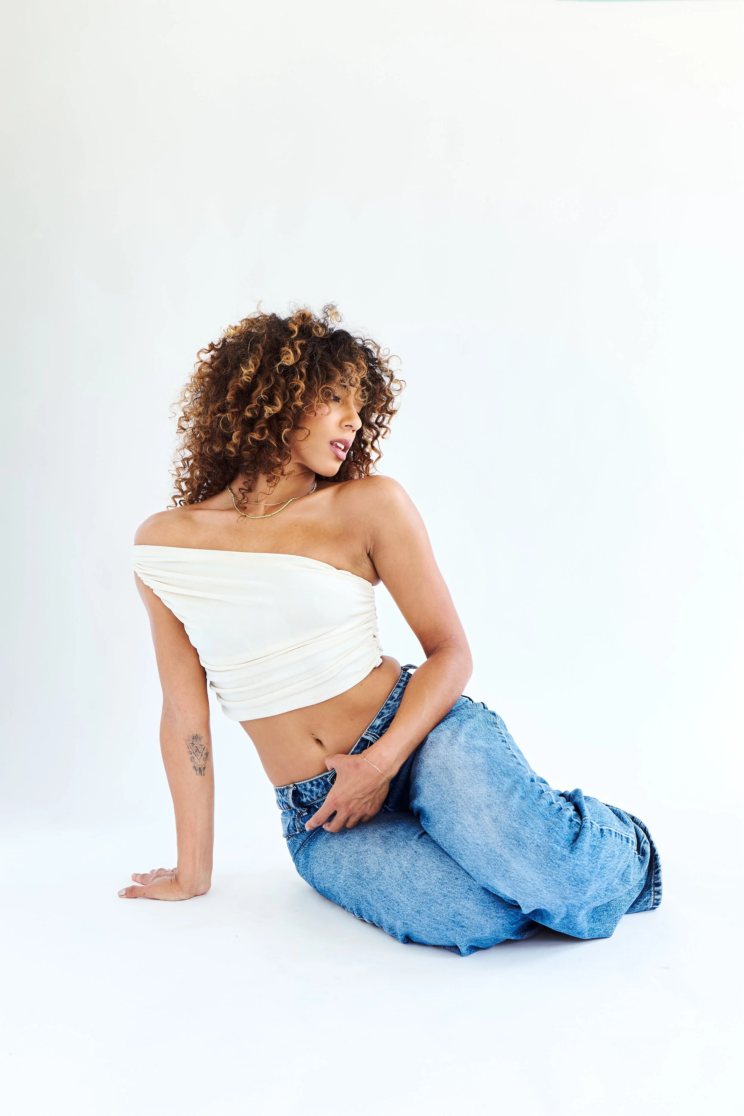 BRITTA GRANT , ACTOR STAR AND STUNT DOUBLE FOR EUPHORIA'S RUE, SHOT ON CAMERA BY VUNDRR FOR EDITORIAL PHOTOGRAPHY IN LOS ANGELES CALIFORNIA