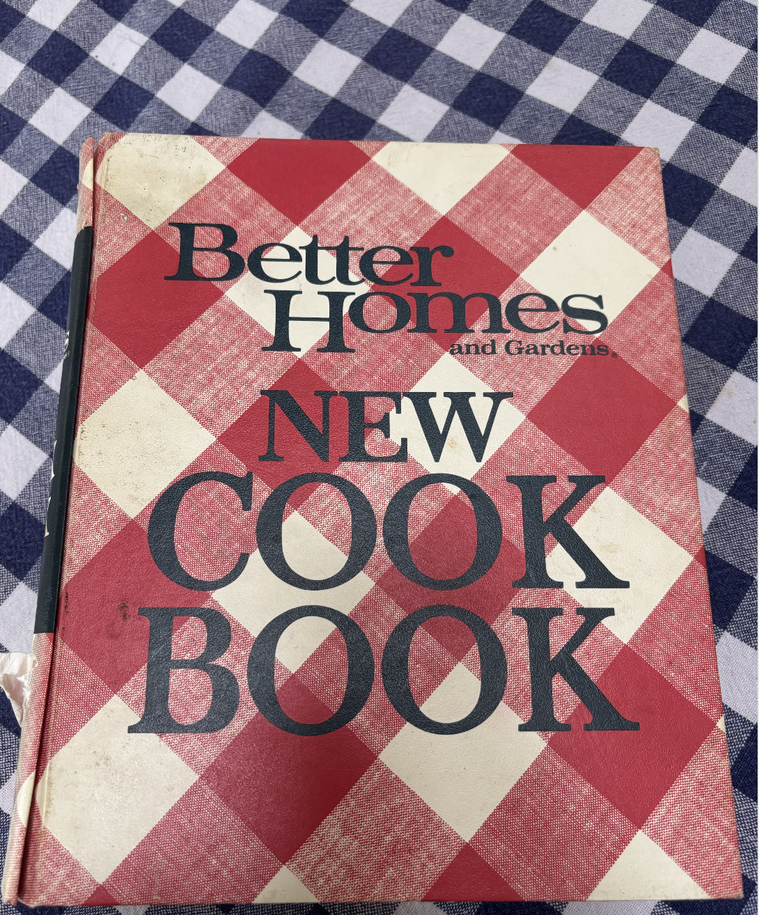 1972 Better Homes and Gardens "New" Cook Book - Vintage Delight