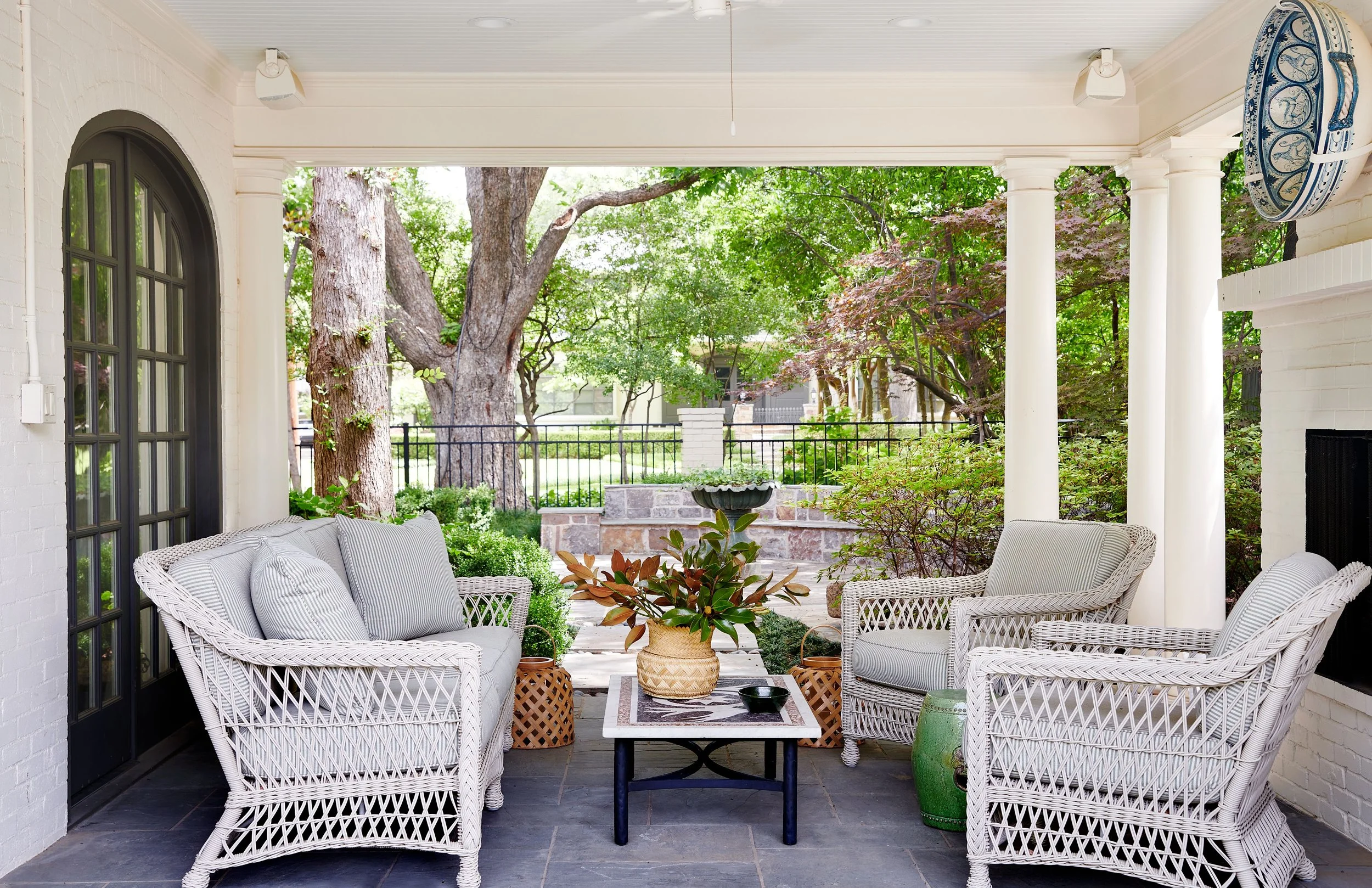 19-Greenway-Parks-Covered-Patio.jpg