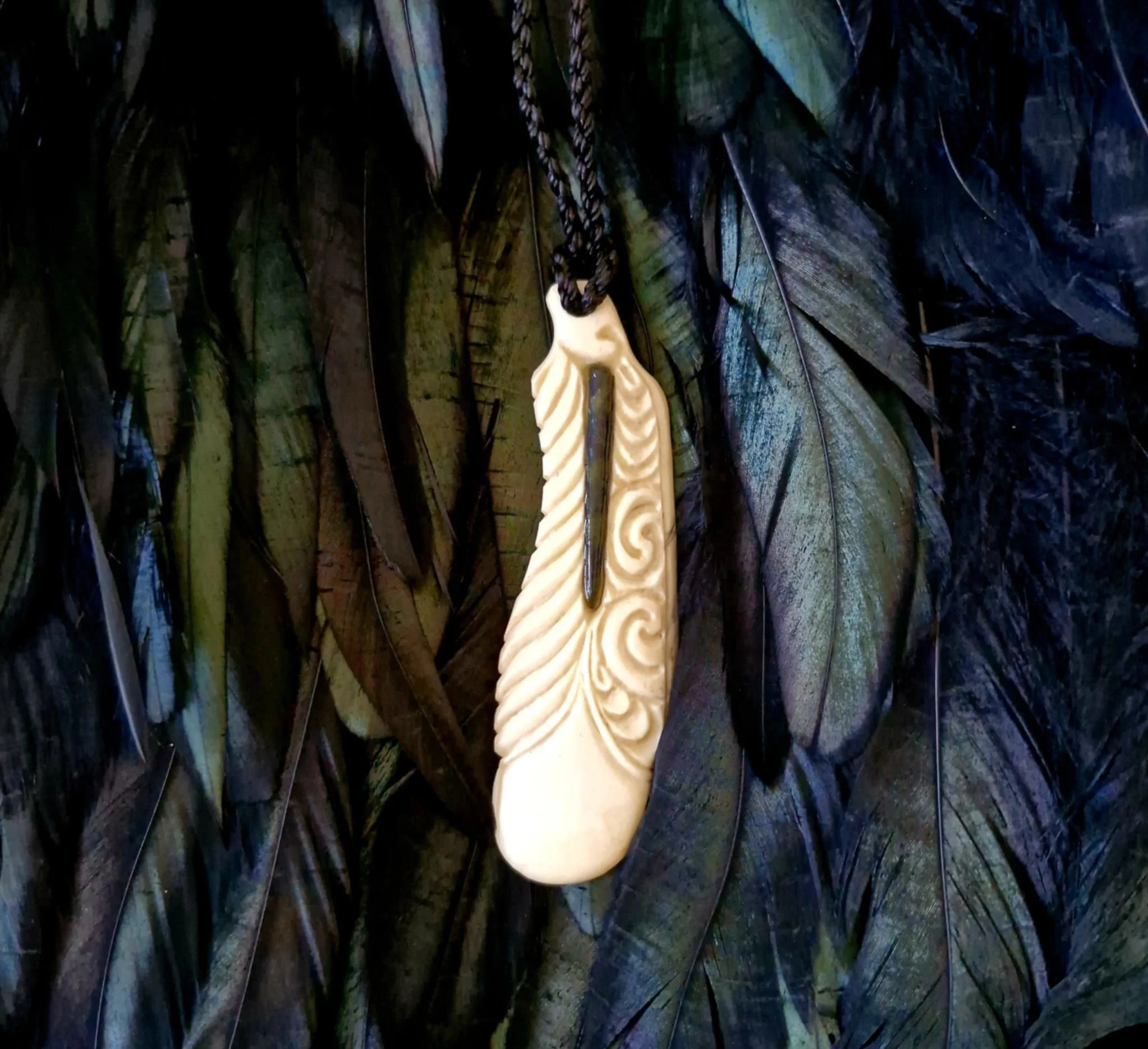 Feather pendant (Spiral)