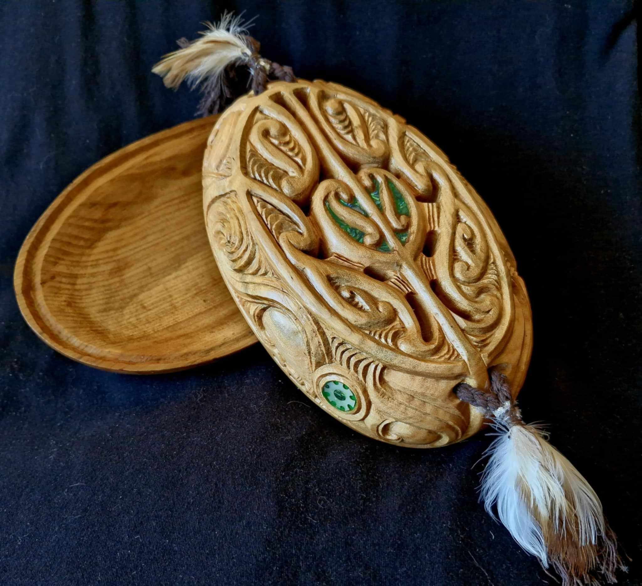 Waka huia