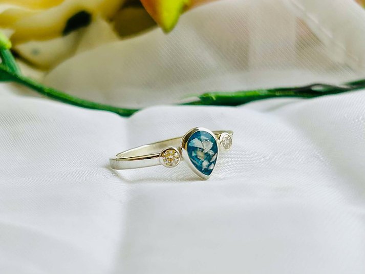 Teardrop Banded Keepsake Ring with CZ Stones