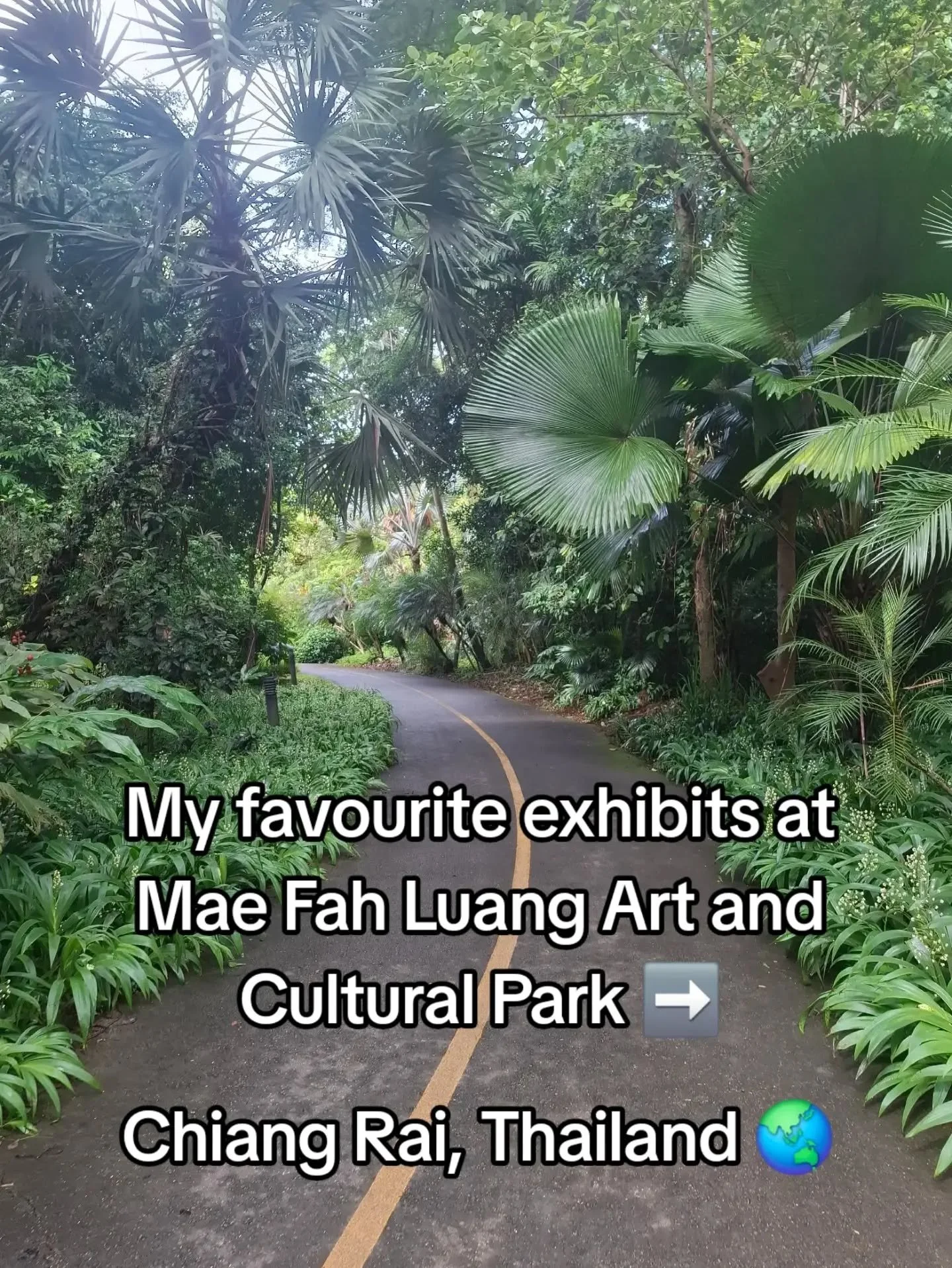 I went to this cool art gallery and nature park in Chiang Rai!

The paintings there were especially good. I particularly liked the neon portraits because if all thier bright colours 🌈.

It was really nice to walk around the park and look at the natu