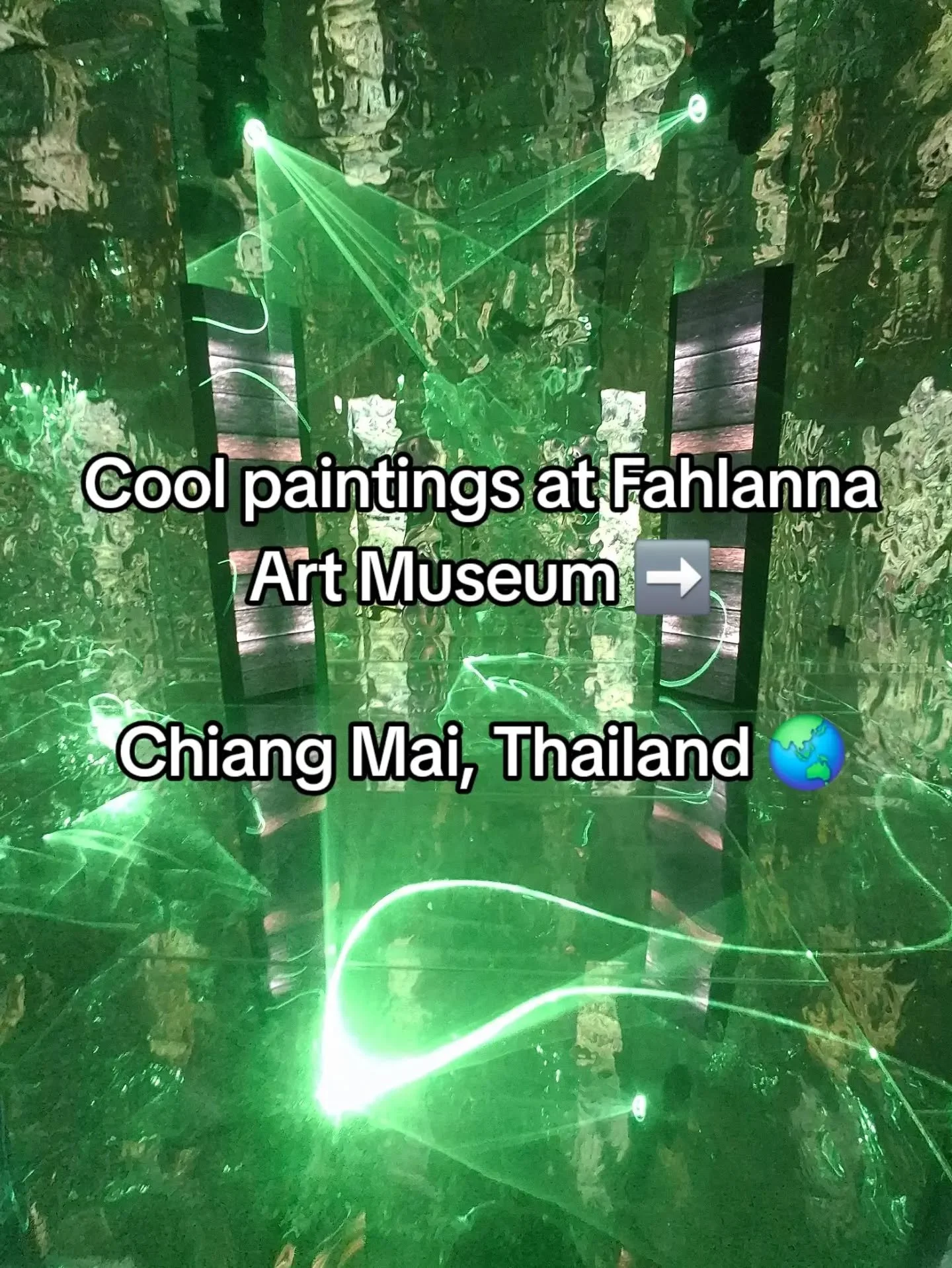 I went to this funky art museum in Chiang Mai!

Scroll to see which paintings were my favourites.

If you get the chance to visit I'd definitely recommend as there is loads to see here!

#artgallery #thailand #paintings #art #gallery